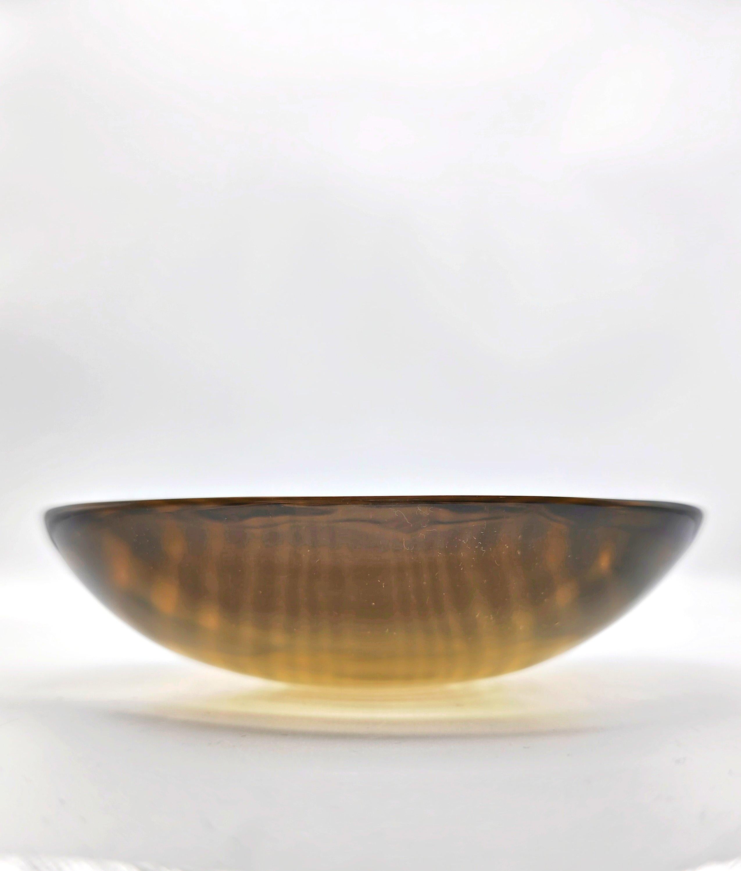Art Glass A lens shaped op art 