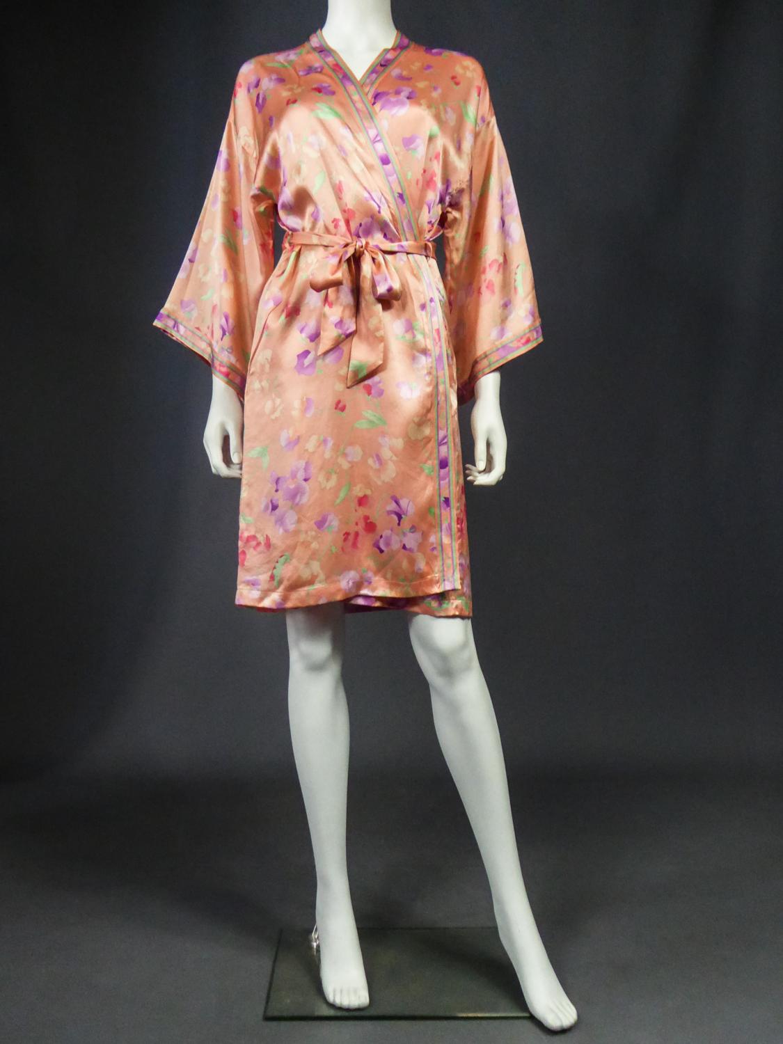 Women's A Léonard Japanese-inspired Interior Robe in Printed Silk Satin Circa 2006 For Sale