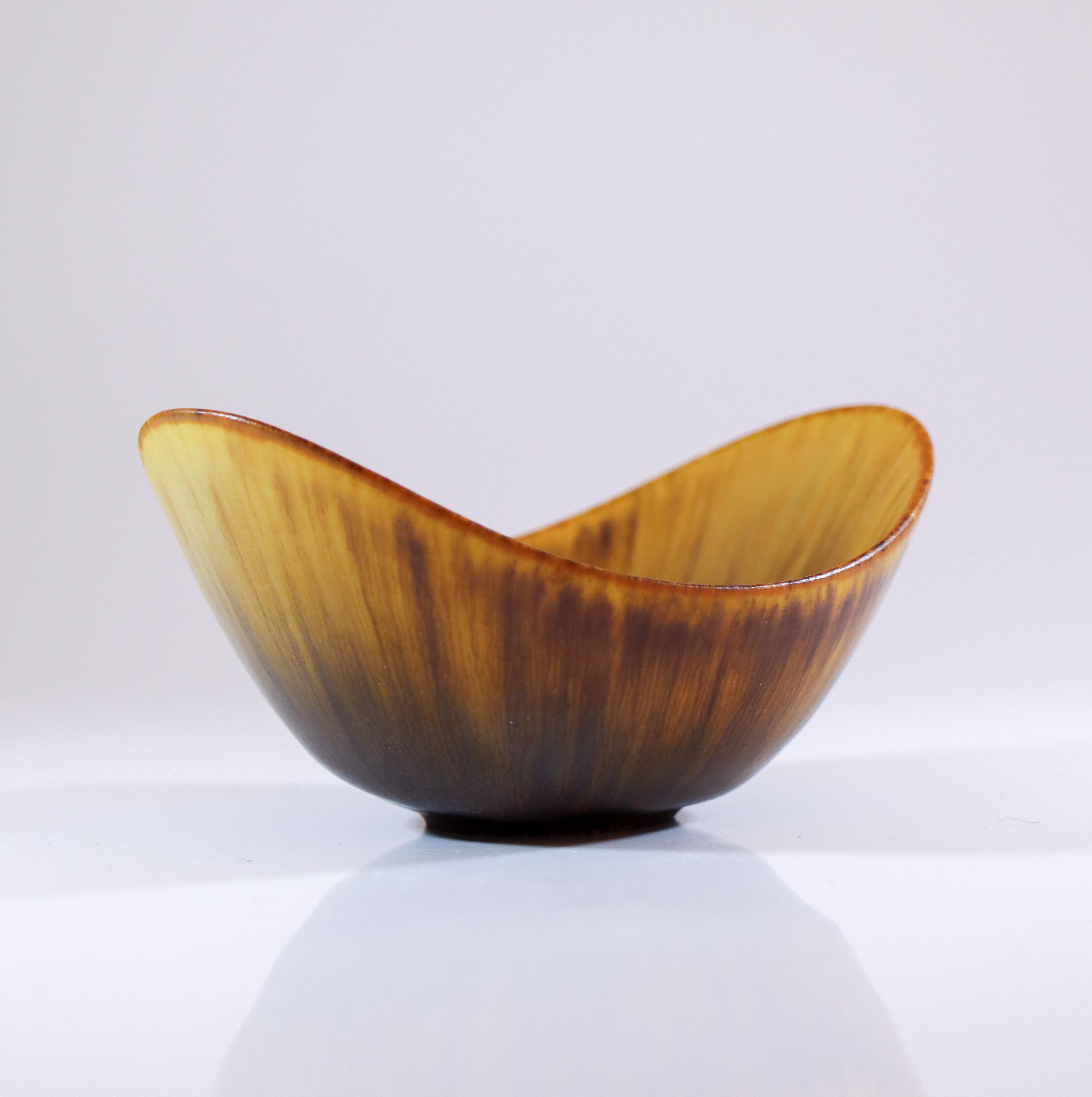 Svedese Ciotola in ceramica d'epoca marrone chiaro - Gunnar Nylund - Rörstrand Svezia anni '50 in vendita