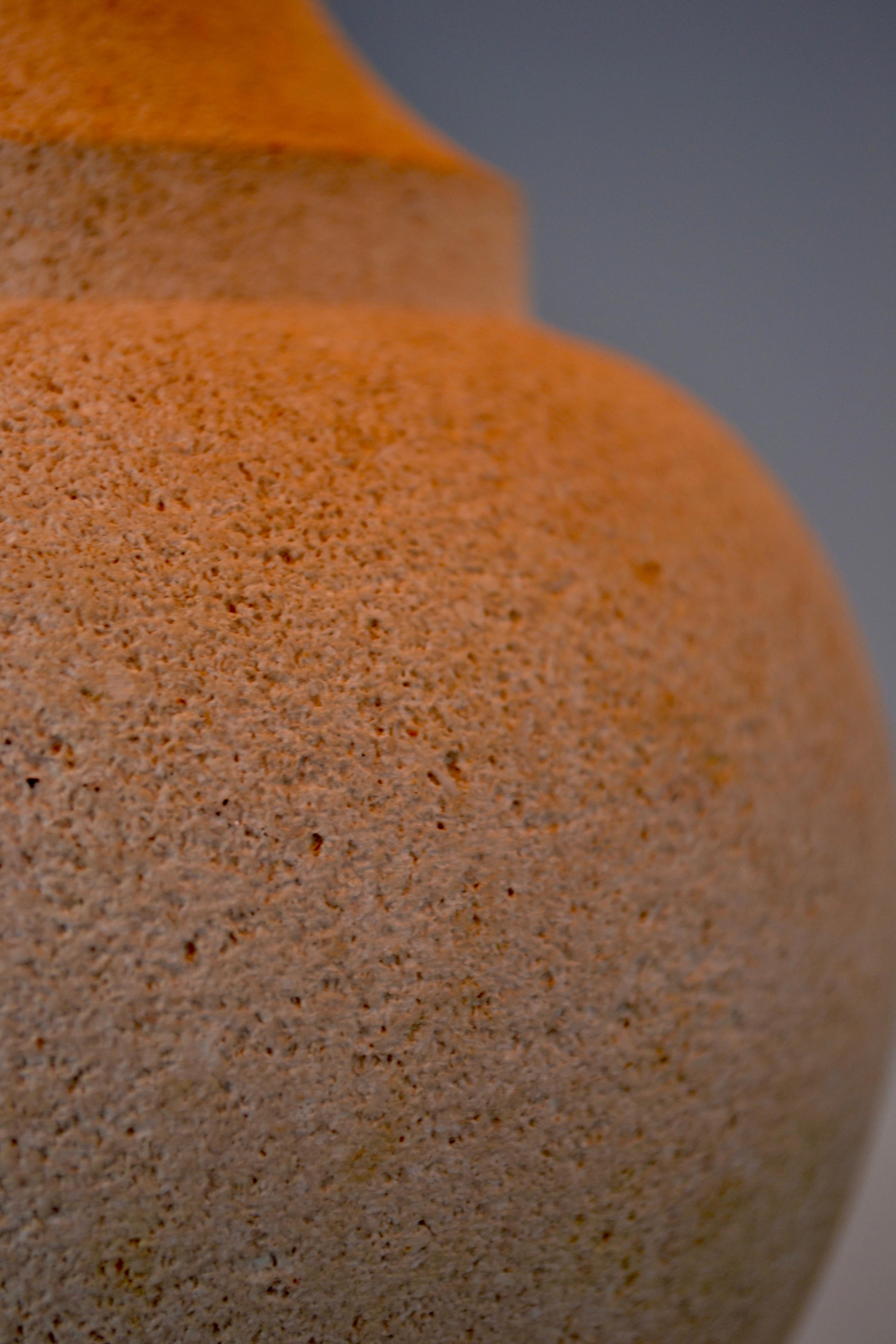 French A limestone table lamp by Albert Tormos, France, 1970s.