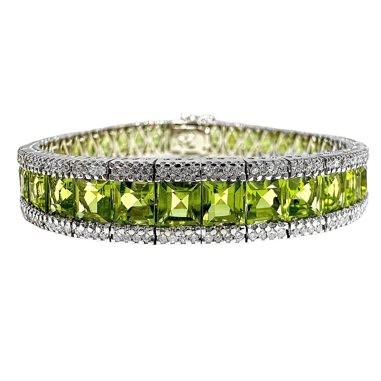 Line Bracelet of Square Cut Peridot in White Gold with Diamonds In Good Condition For Sale In Palm Beach, FL