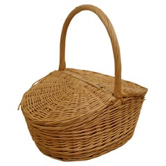 Used Lined Oval Wicker Picnic Basket