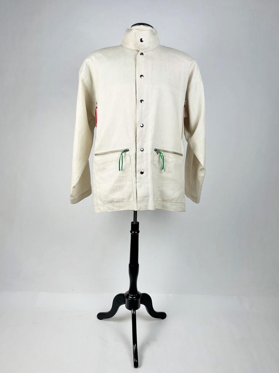 Grigio Una giacca in lino di Jean-Charles de Castelbajac per Ko and Co - Francia C.C. 1995 in vendita