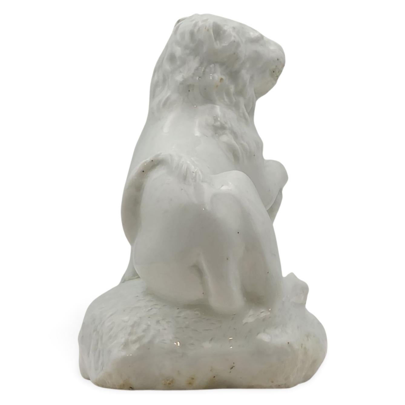 Porcellana Leone passante, fabbrica di Bow Porcelain, 1750 ca. in vendita