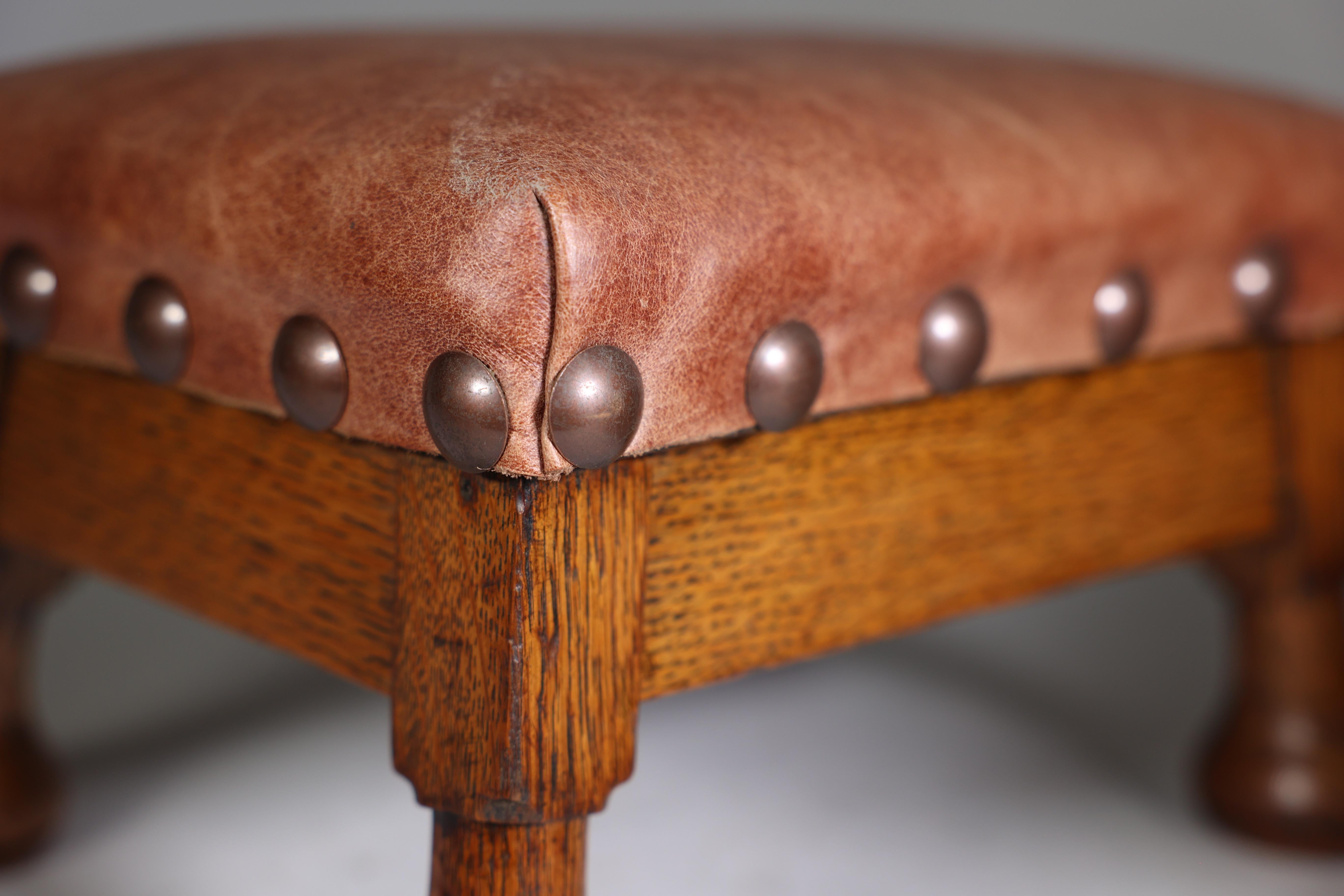 A little pair of Aesthetic Movement oak Thebe stools with leather studded seats For Sale 5