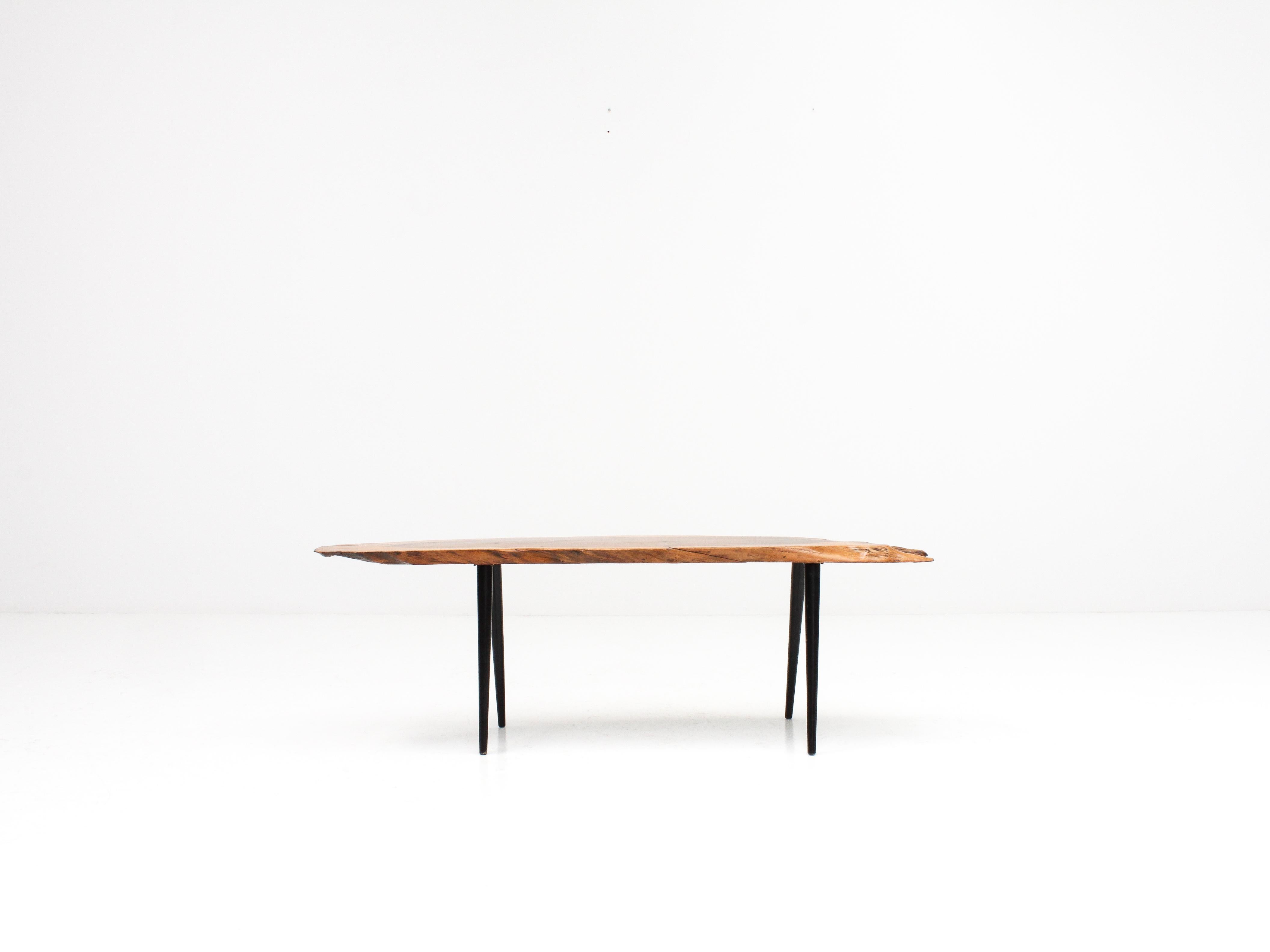 20th Century Live Edge 1960s Yew Wood Coffee Table For Sale