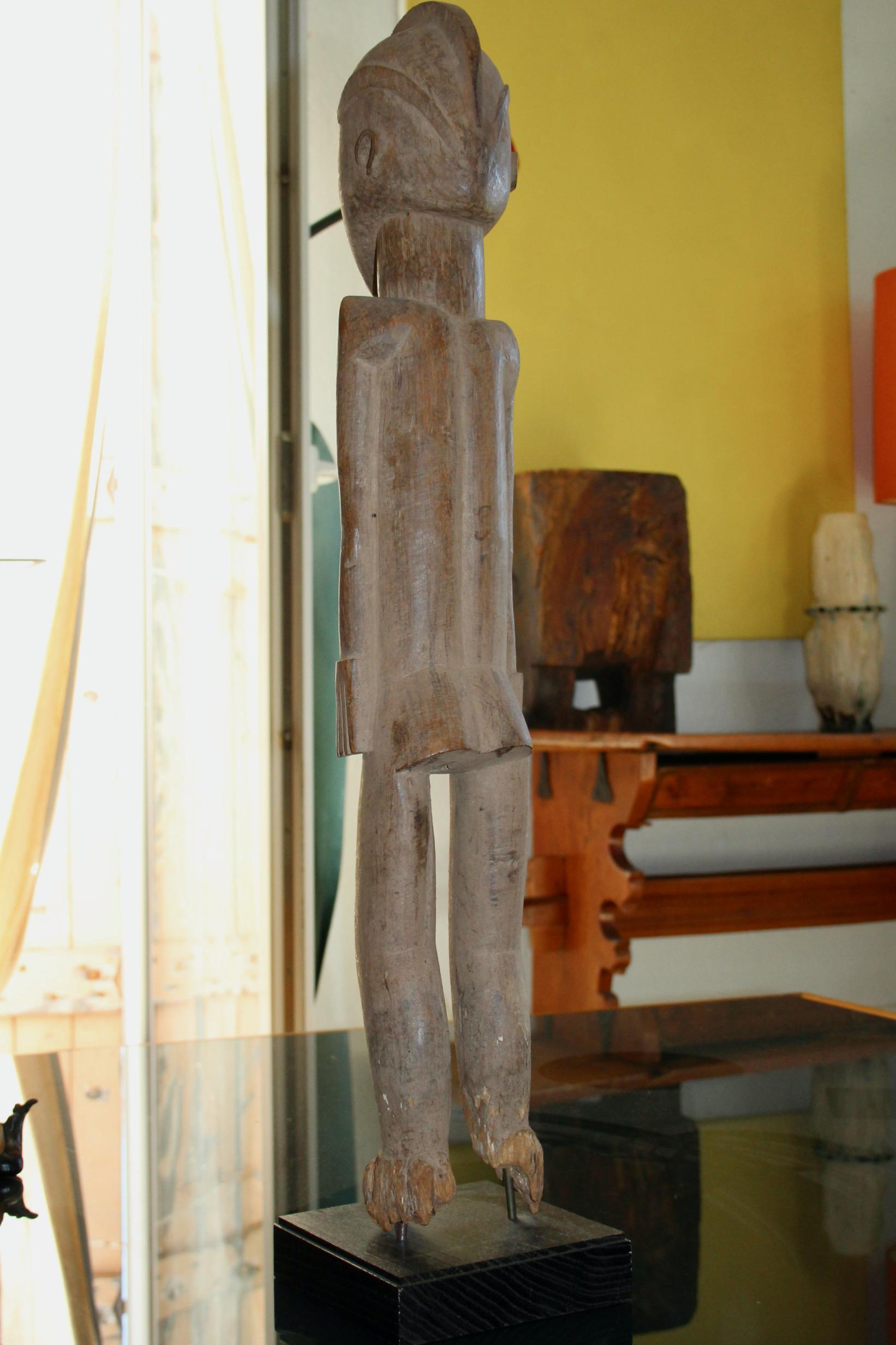 Une sculpture de Lobi en vente 3