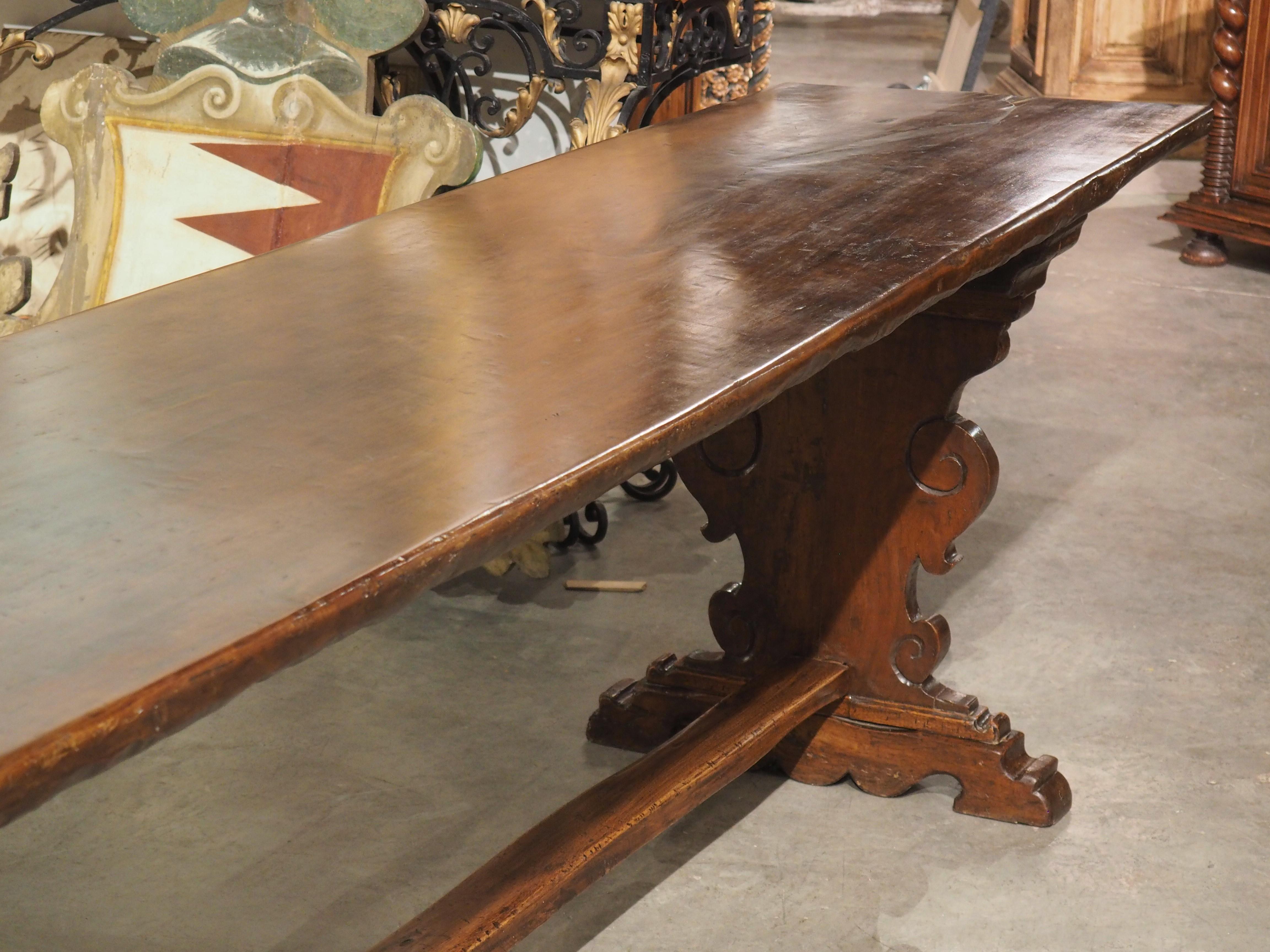 Long 17th Century Single Walnut Plank Refectory Table from Tuscany, Italy In Good Condition For Sale In Dallas, TX