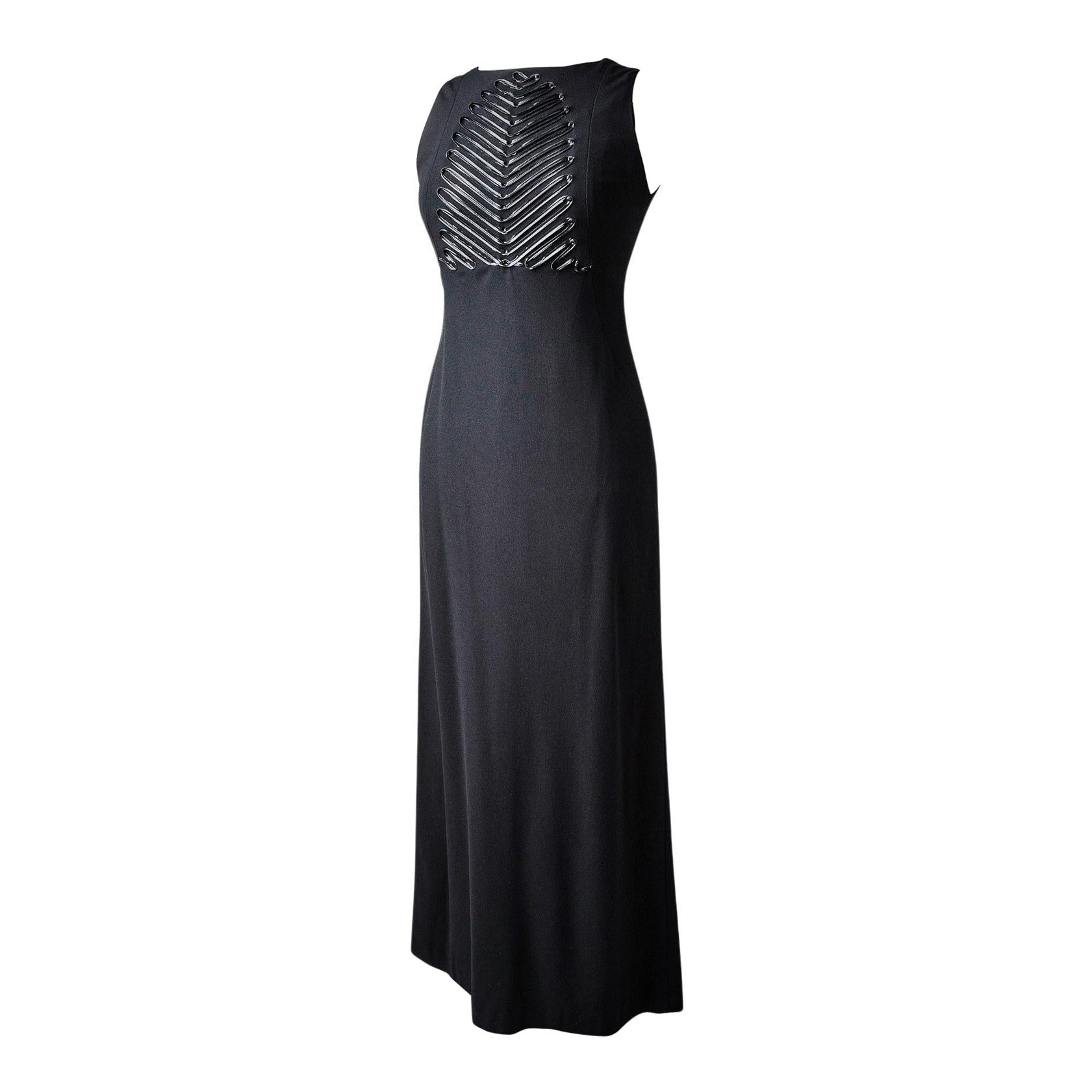 Vestido negro largo de noche de Claude Montana - Francia Circa 1999 en venta