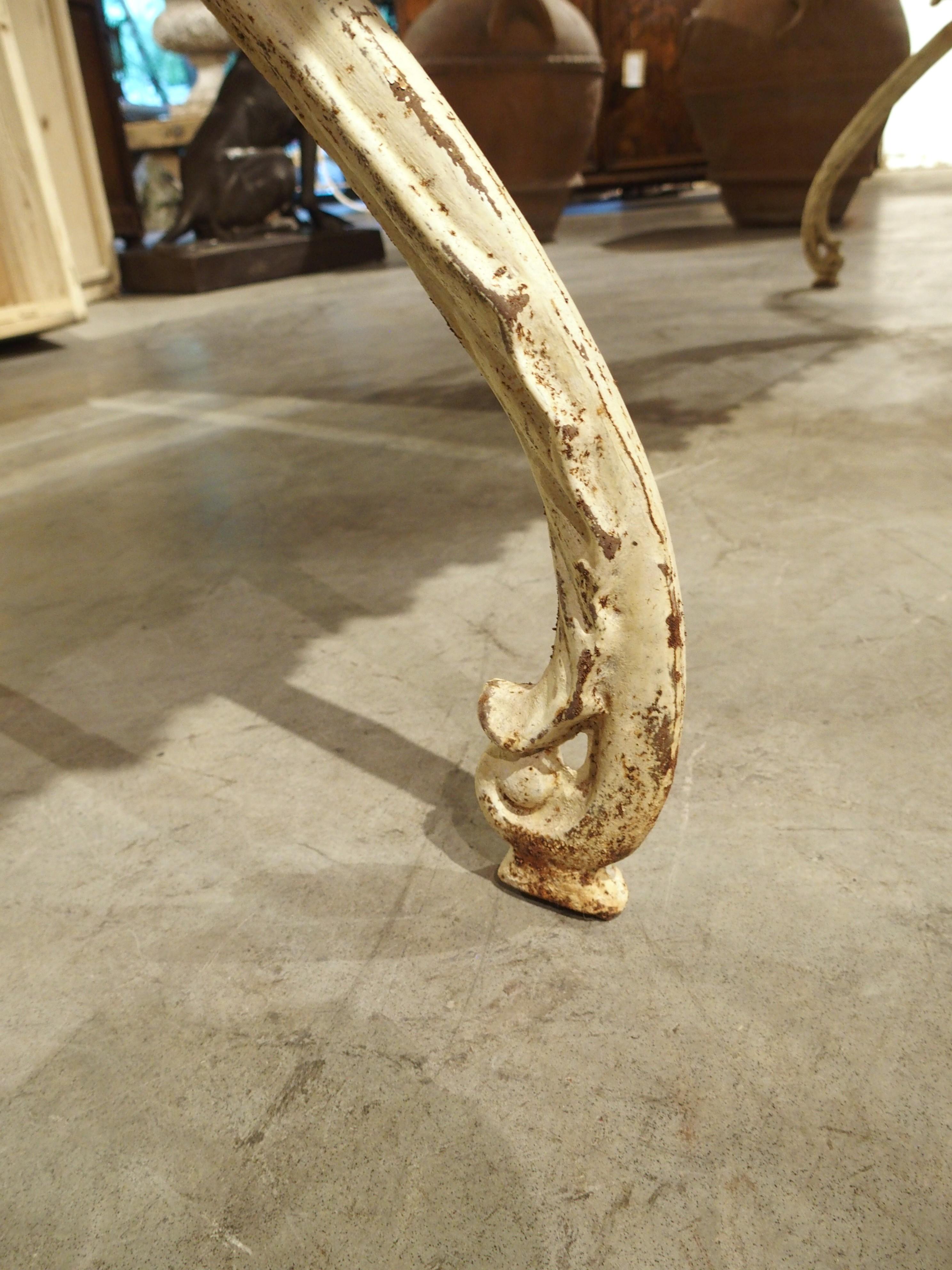 A Long, Painted Antique Cast Iron Table from Aix-en-Provence, France Circa 1890 For Sale 6