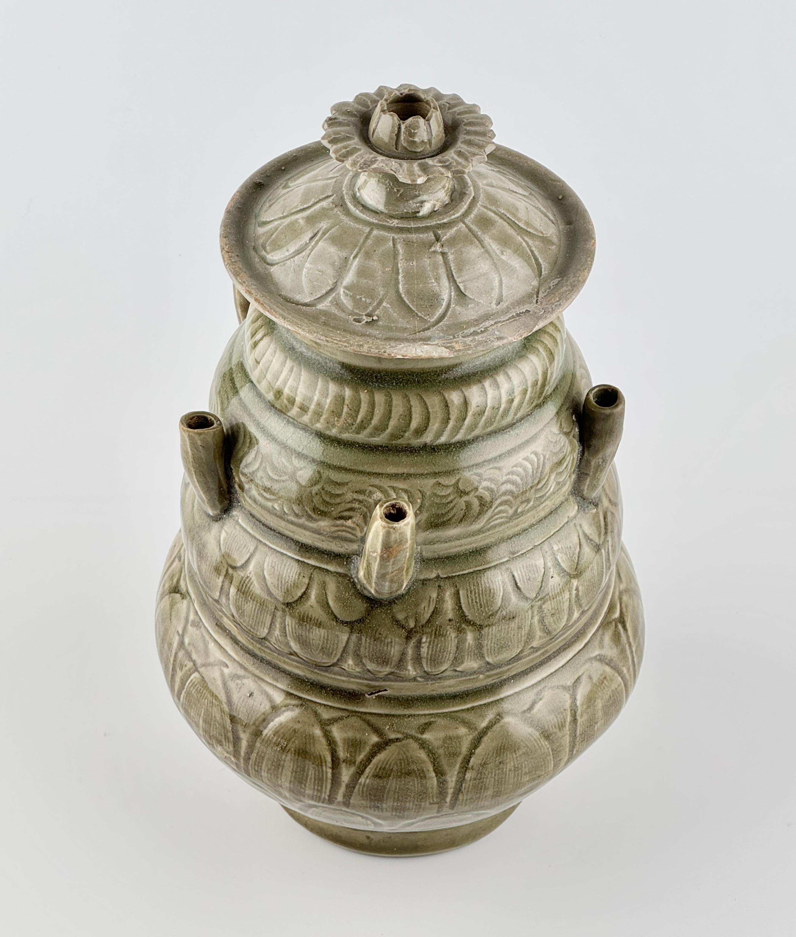 A Longquan Celadon Five-spouted Jar, Northern Song Dynasty (960~1127) For Sale 3