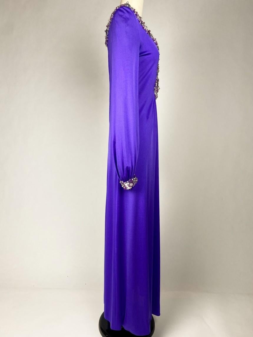 A Loris Azzaro Couture Robe de soirée à bijoux violets Circa 1970-1975 9