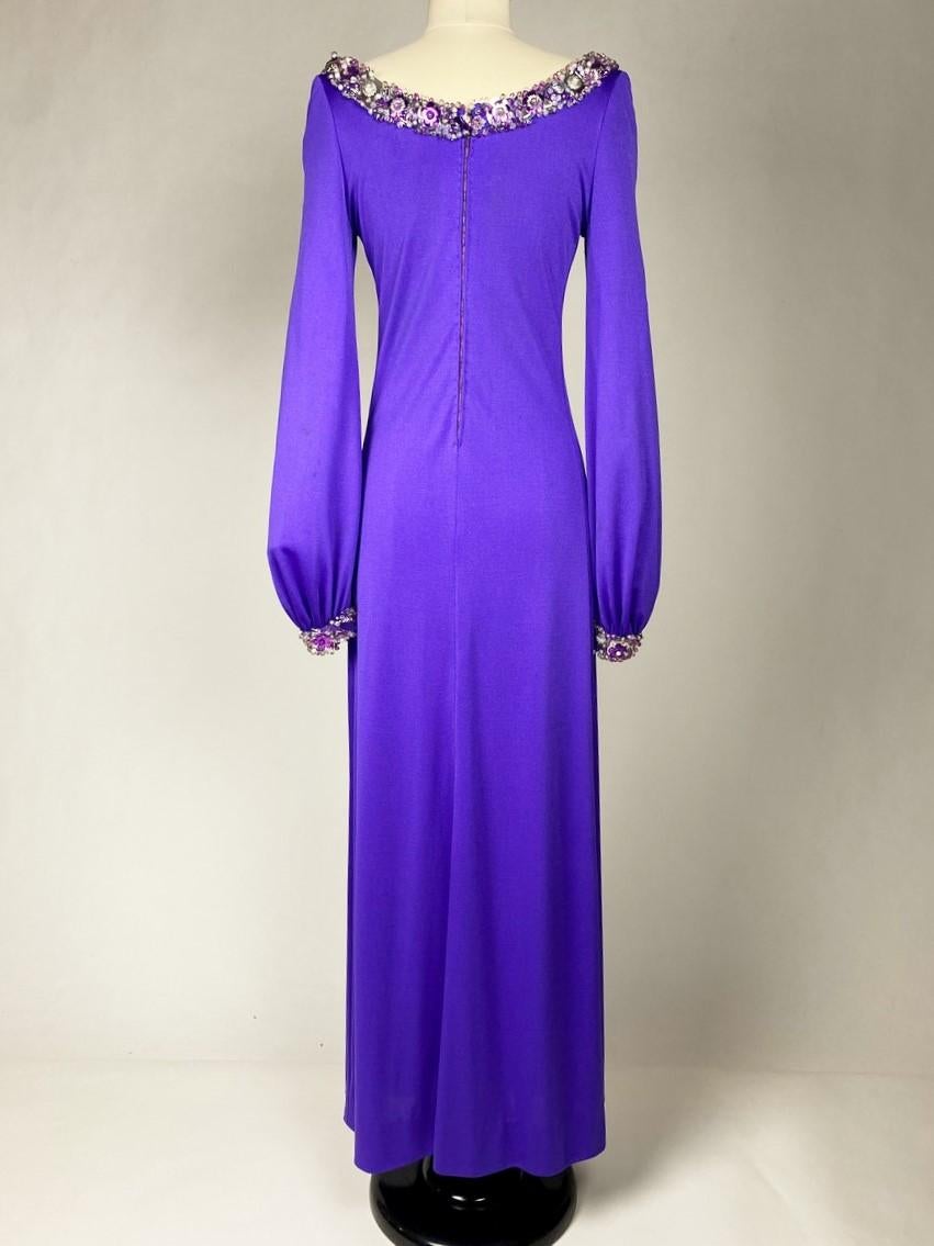 A Loris Azzaro Couture Robe de soirée à bijoux violets Circa 1970-1975 12