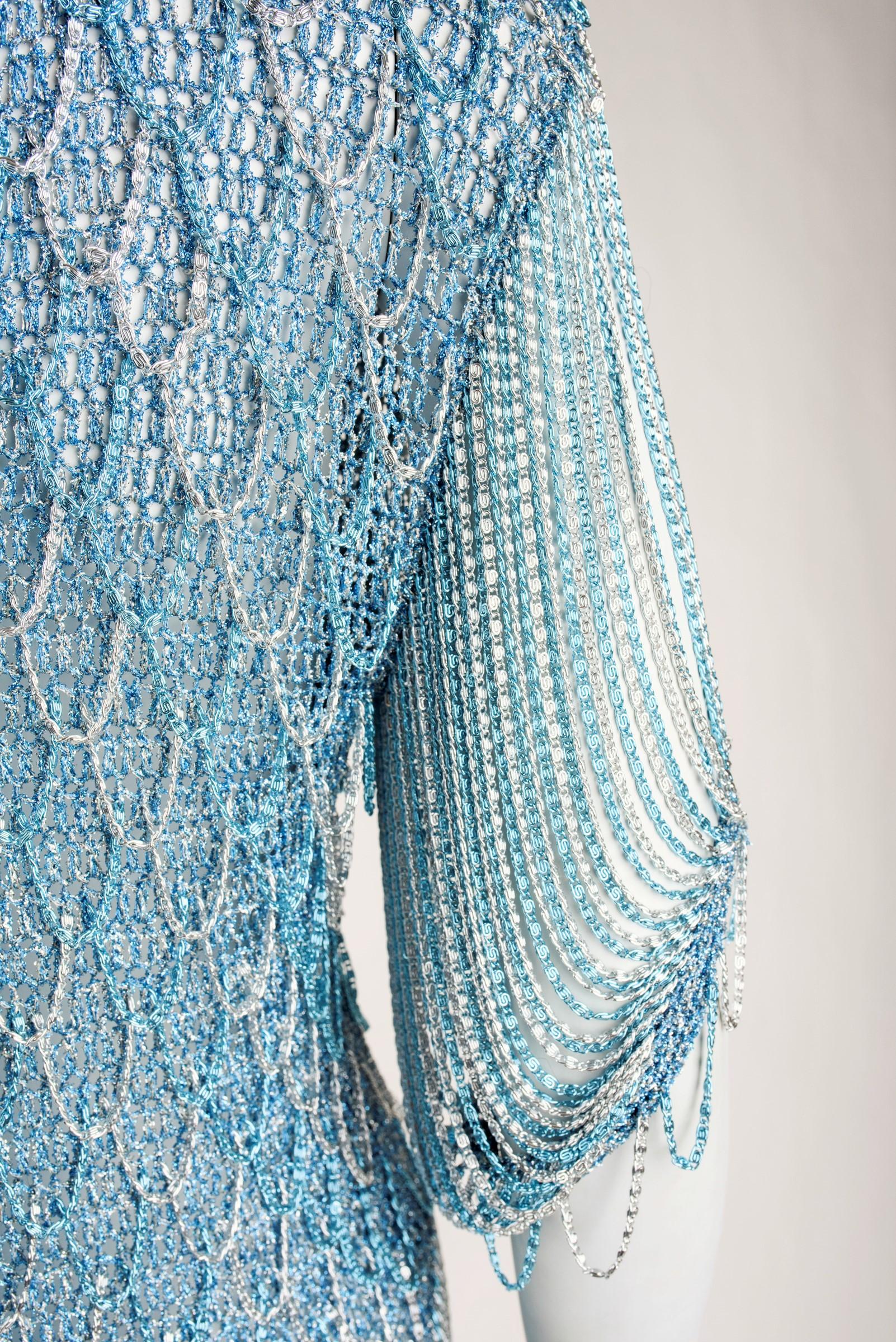 Top Loris Azzaro Couture en Lurex et chaînes en argent - Français Circa 1970 en vente 8