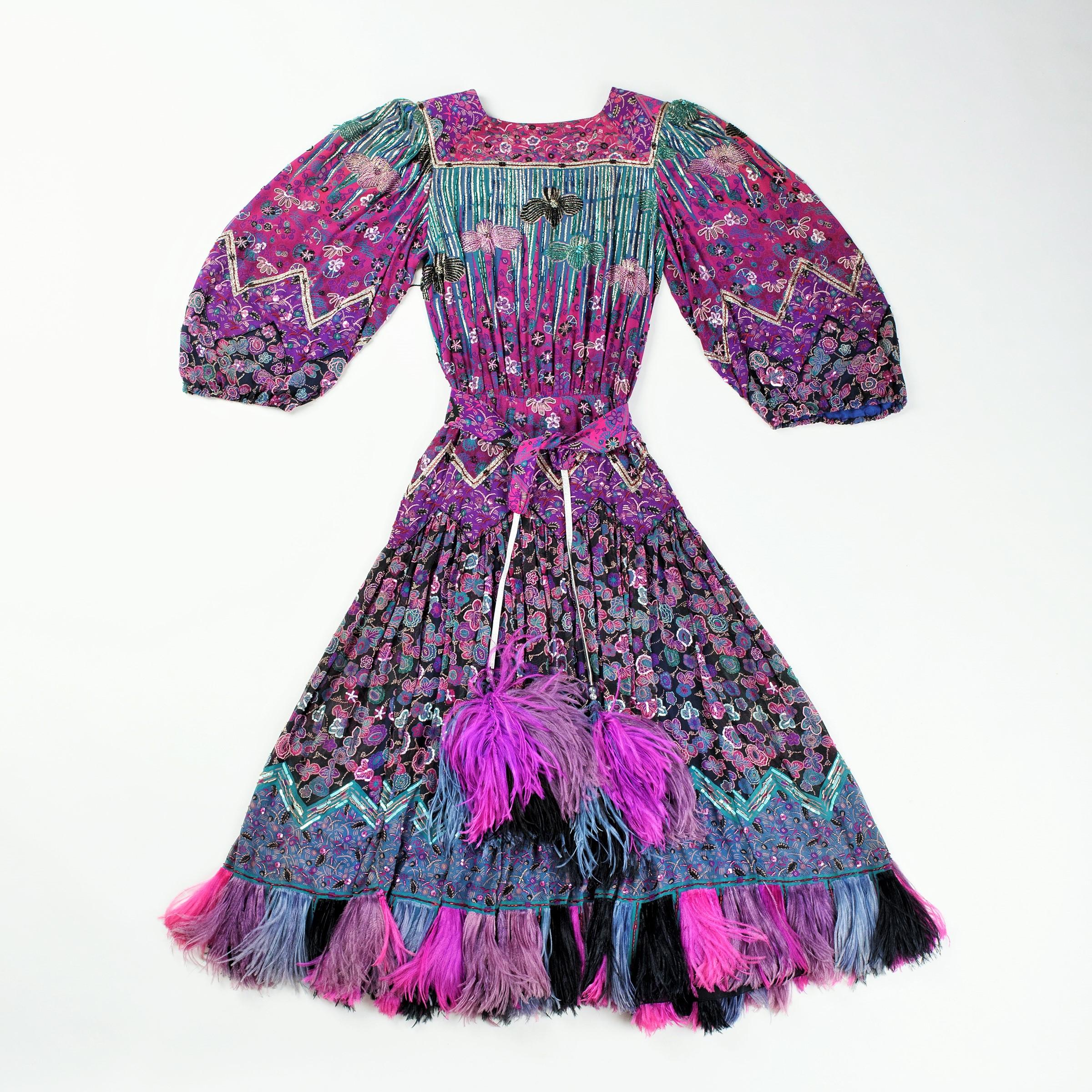 Gray A Louis Féraud Couture Embroidered Chiffon Dress & Ostrich feathers - Fall 1981 For Sale