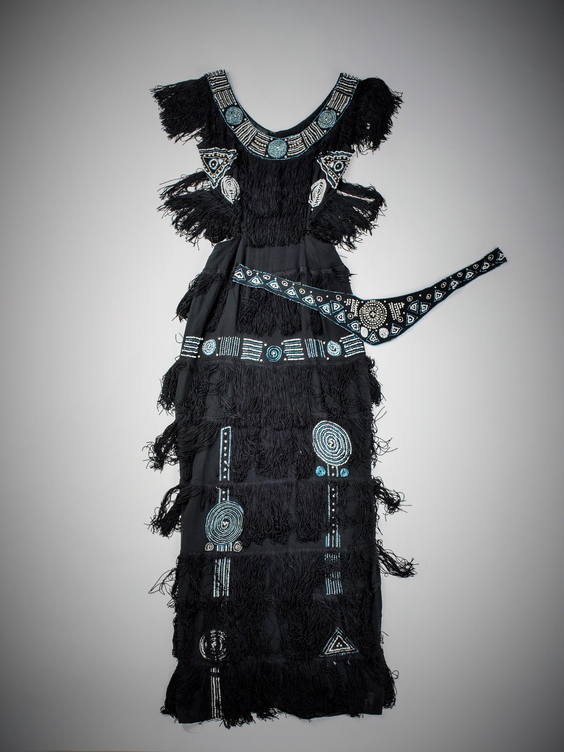Black A Louis Féraud Couture Embroidered Evening Dress - Fall Winter 1979 For Sale