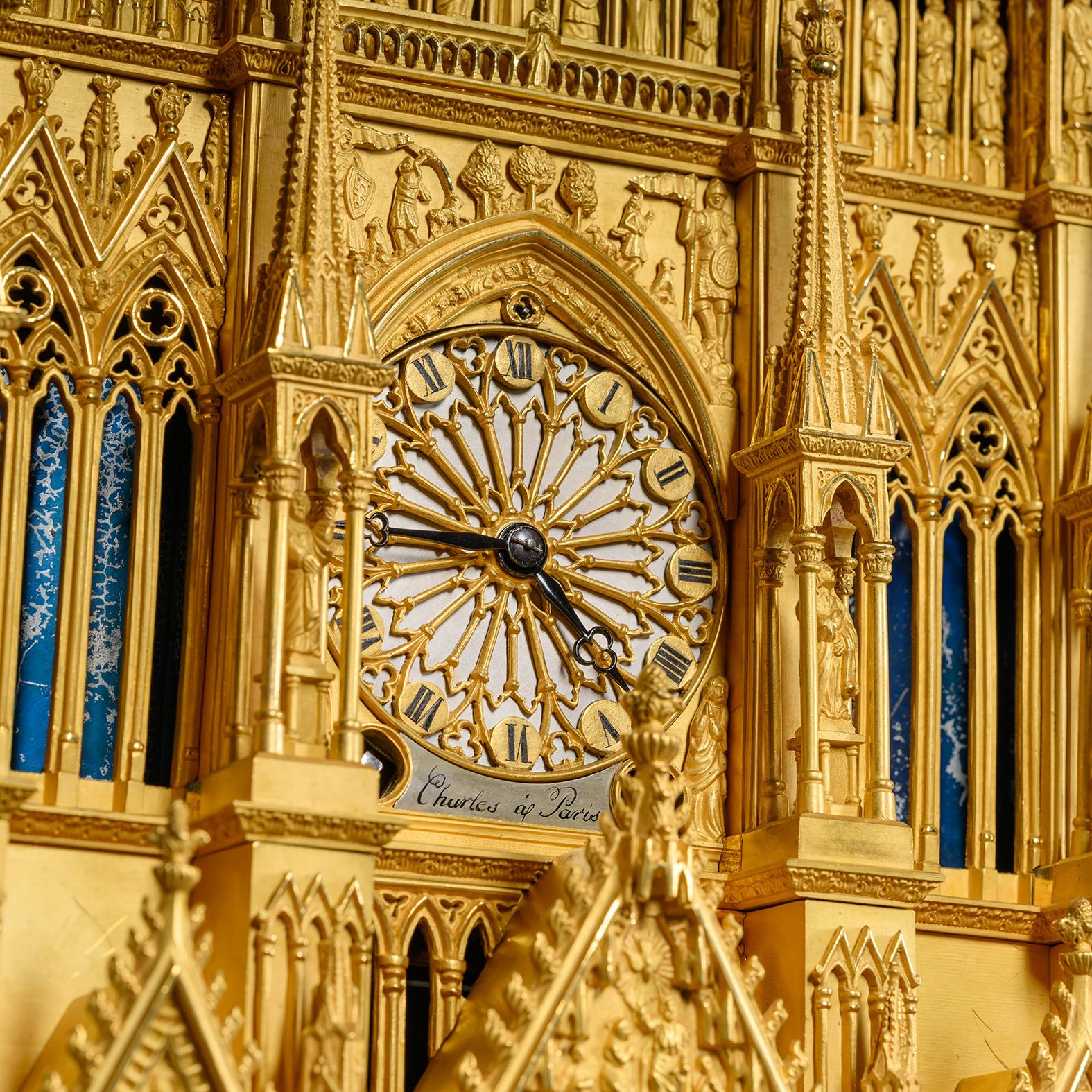Ébénisé A Louis Philippe Gilt-Bronze 'Reims Cathedral'  Musical Mantel Clock en vente