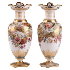 A Louis Philippe opaline vases pair, second part of the 19th century. 