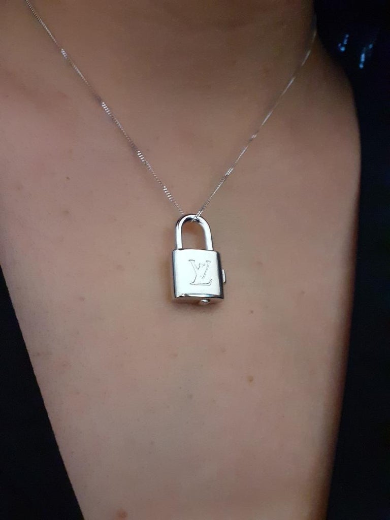 Louis Vuitton 18 Karat White Gold Padlock Charm with Chain For Sale at  1stDibs