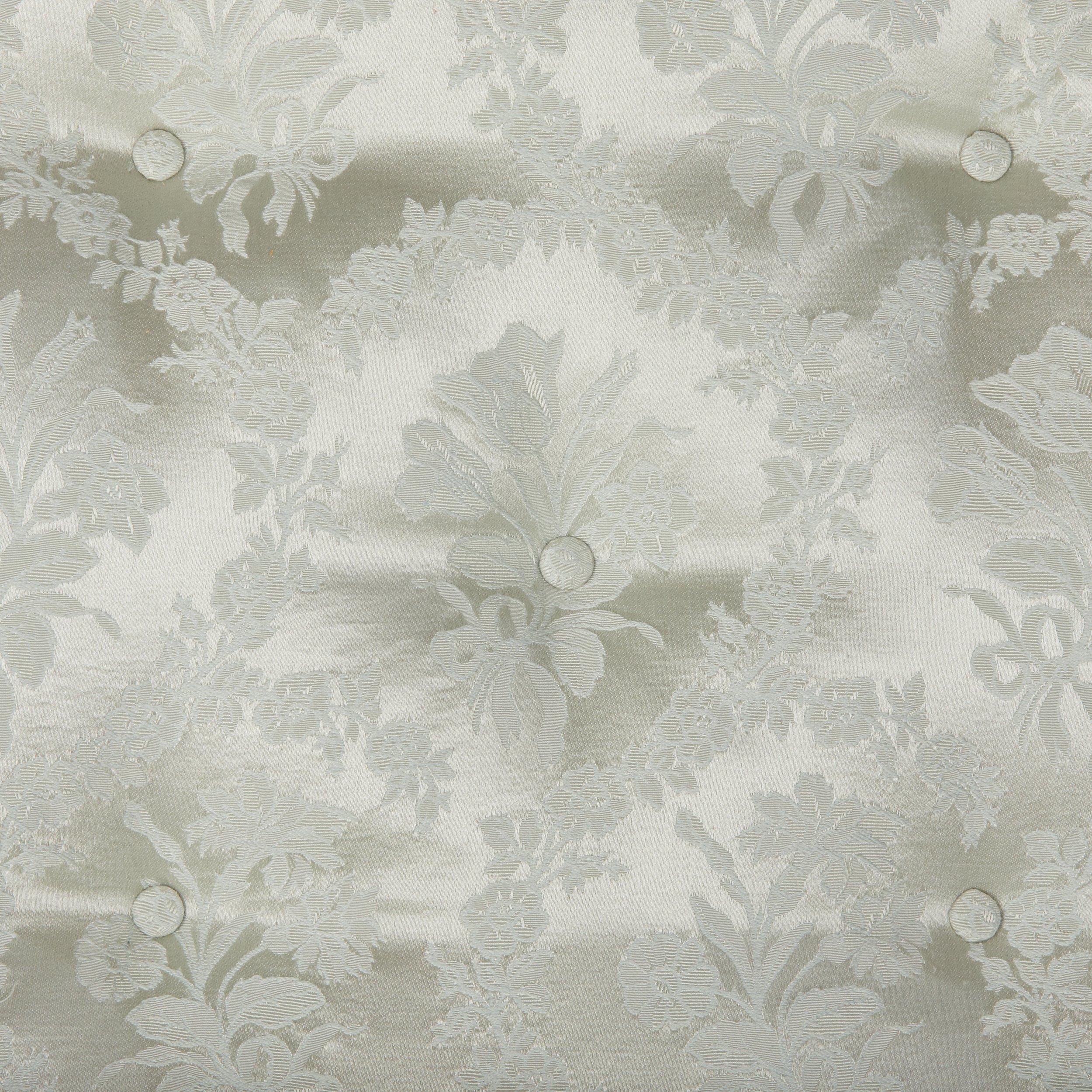 Luigi XV A Louis XV Style Armchair from Syrie Maugham Design in vendita