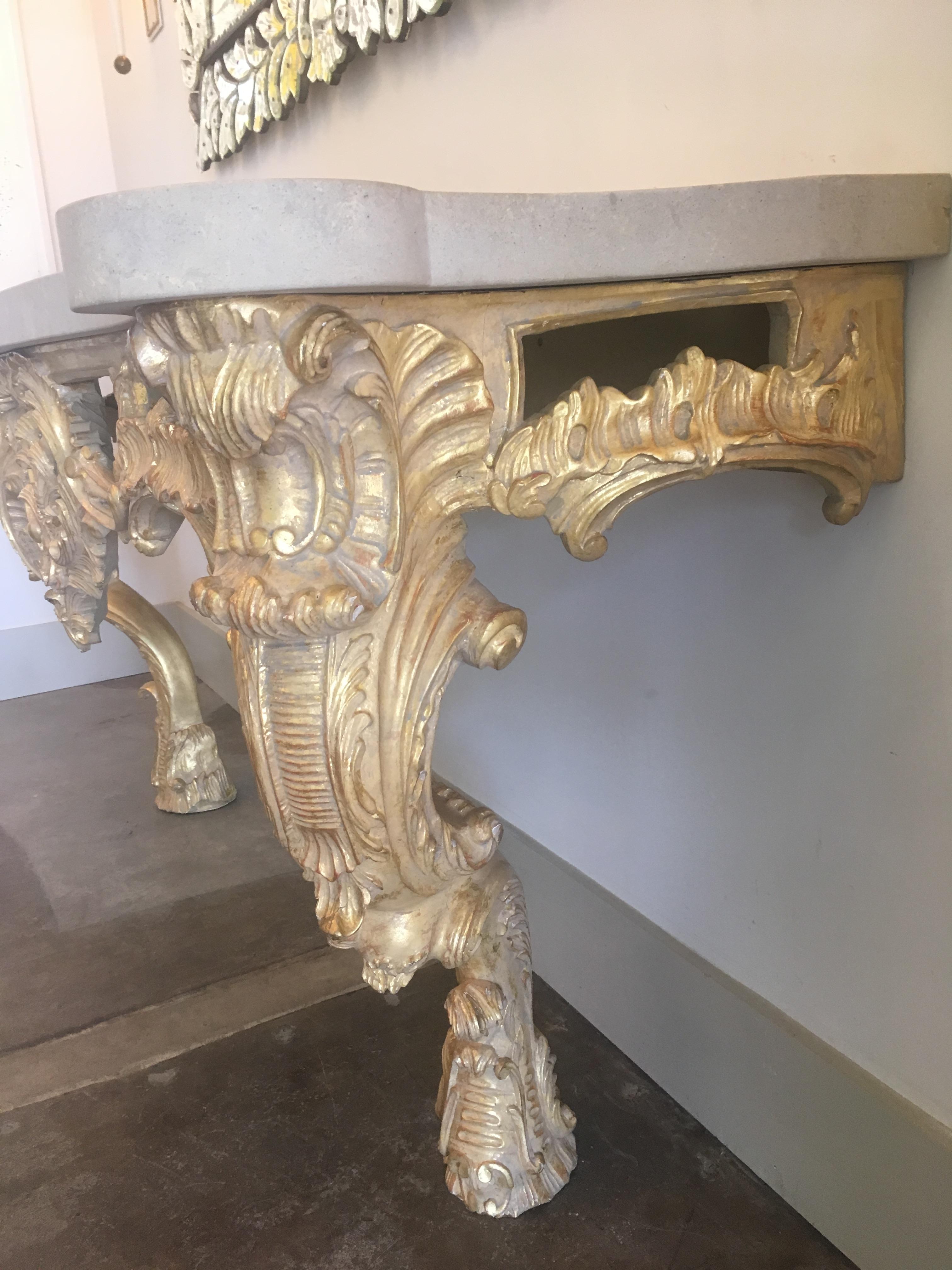 Louis XV Style Carved and Gilded Wood Console Table In Good Condition For Sale In Dallas, TX