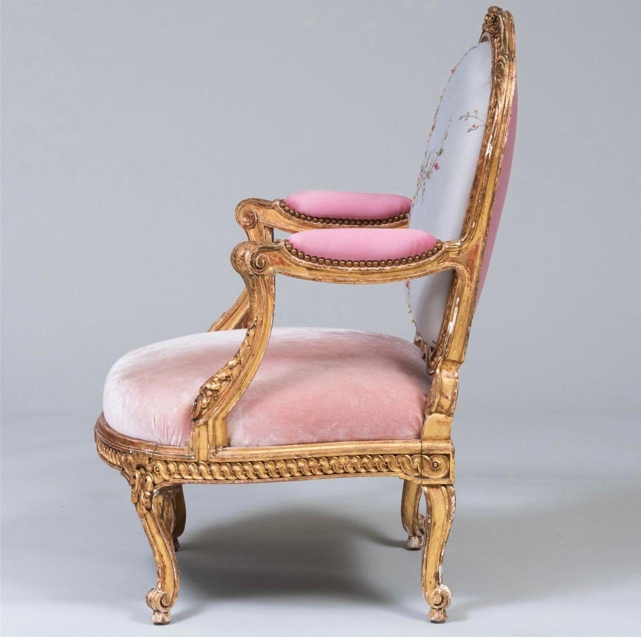 Louis XV Style Carved Giltwood Armchair, 19thC In Good Condition For Sale In Spencertown, NY