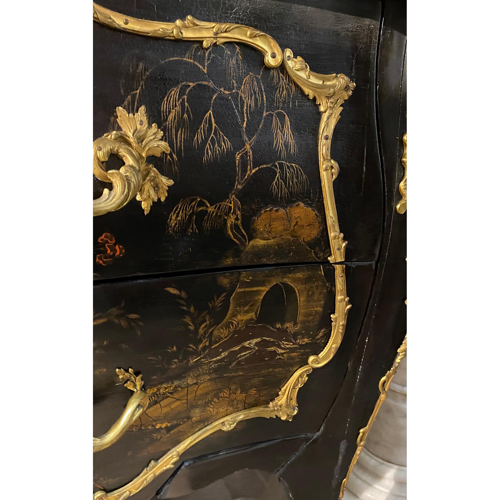 Louis XV Style Gilt-Bronze Mounted Lacquer Commode Attributed to Henry Dasson For Sale 4