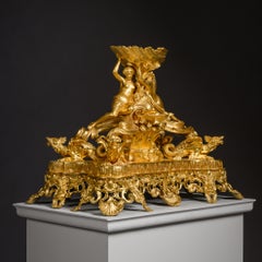 Centre de table sculptural en bronze doré de style Louis XV, France, vers 1840