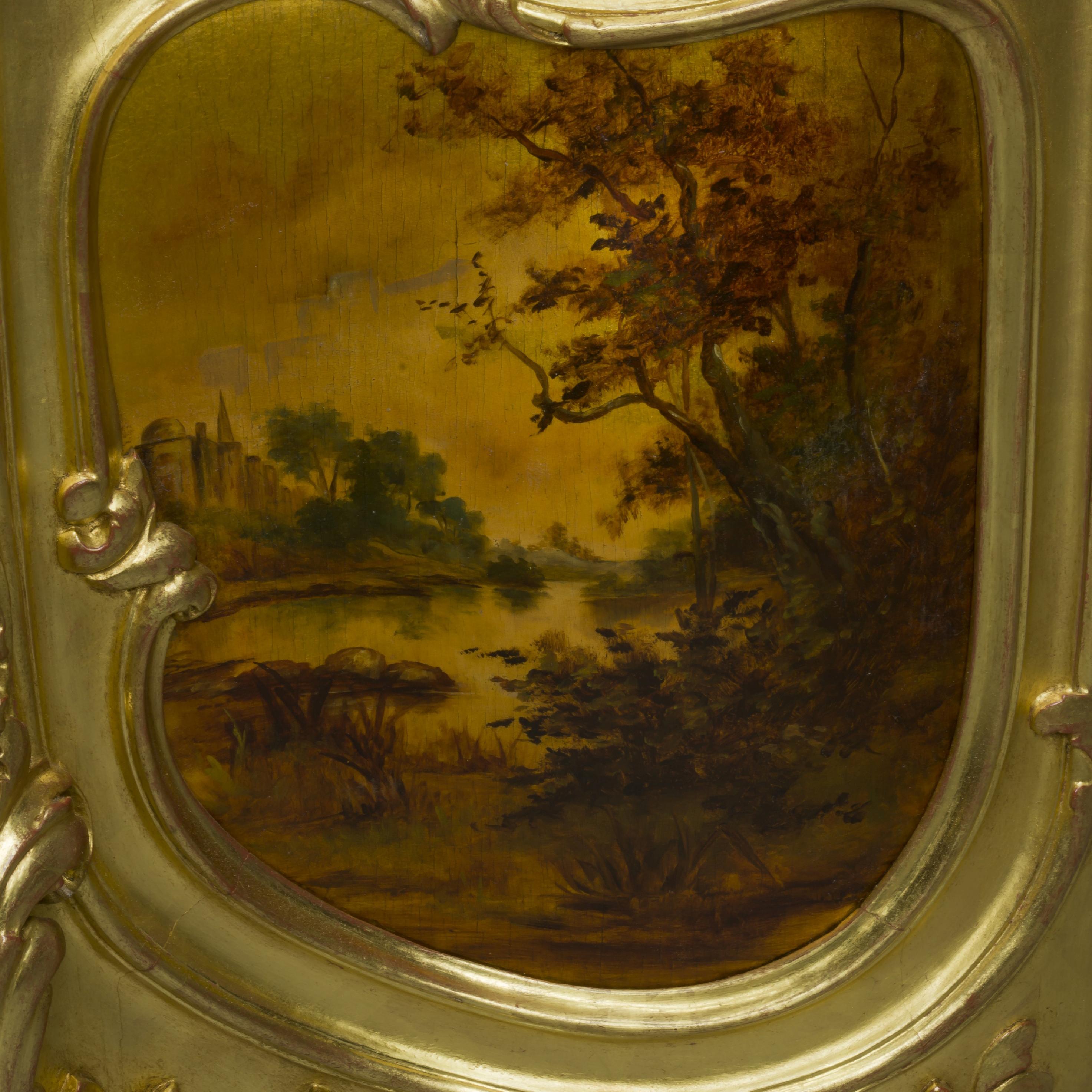 Vitrine aus vergoldetem Holz im Louis-XV-Stil mit Vernis Martin-Paneelen (19. Jahrhundert) im Angebot
