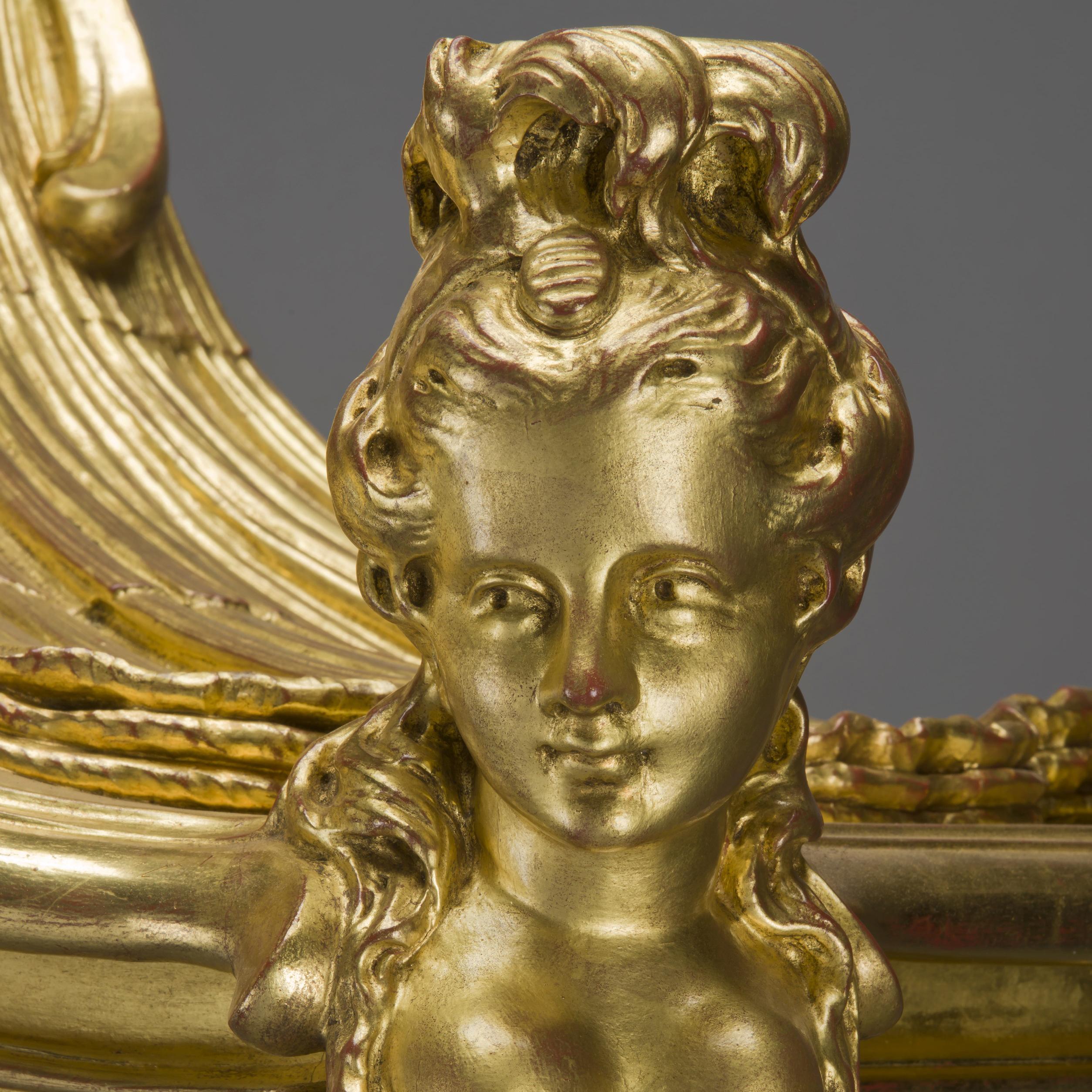 Vitrine aus vergoldetem Holz im Louis-XV-Stil mit Vernis Martin-Paneelen im Angebot 1