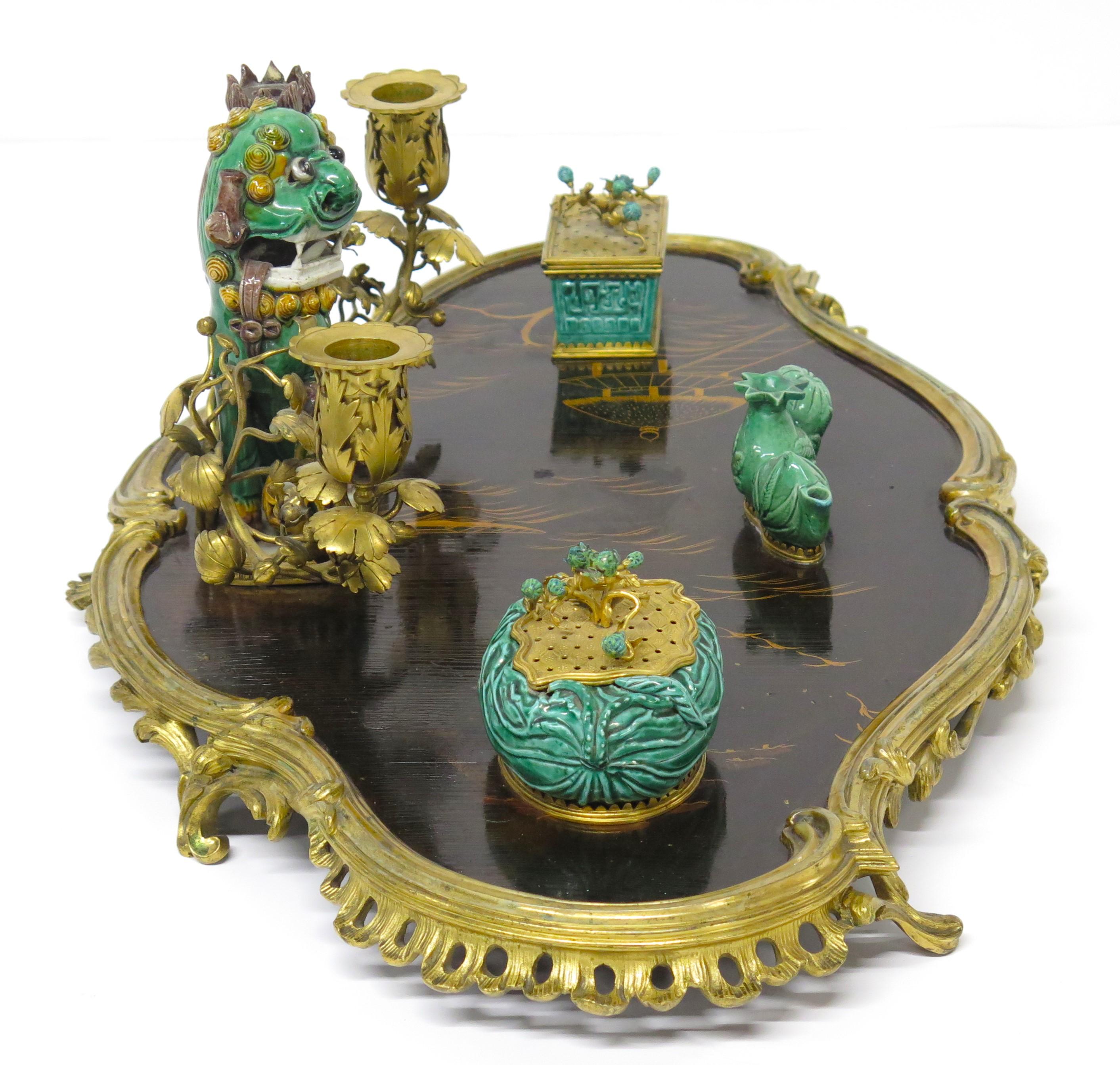 French A Louis XV-Style Lacquer, Porcelain and Gilt Bronze-Mounted Encrier For Sale