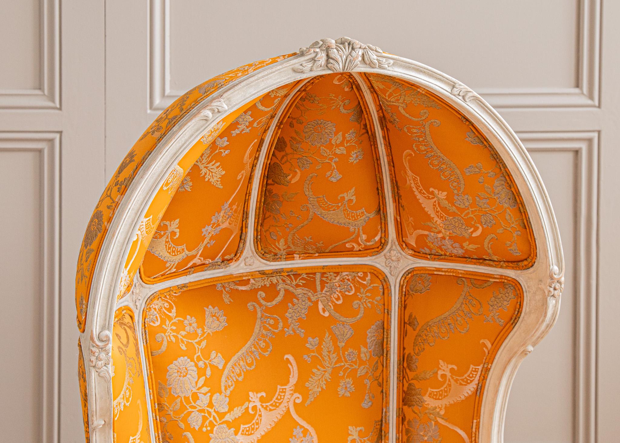 A Louis XV Style Porter's Chair By La Maison London For Sale 4