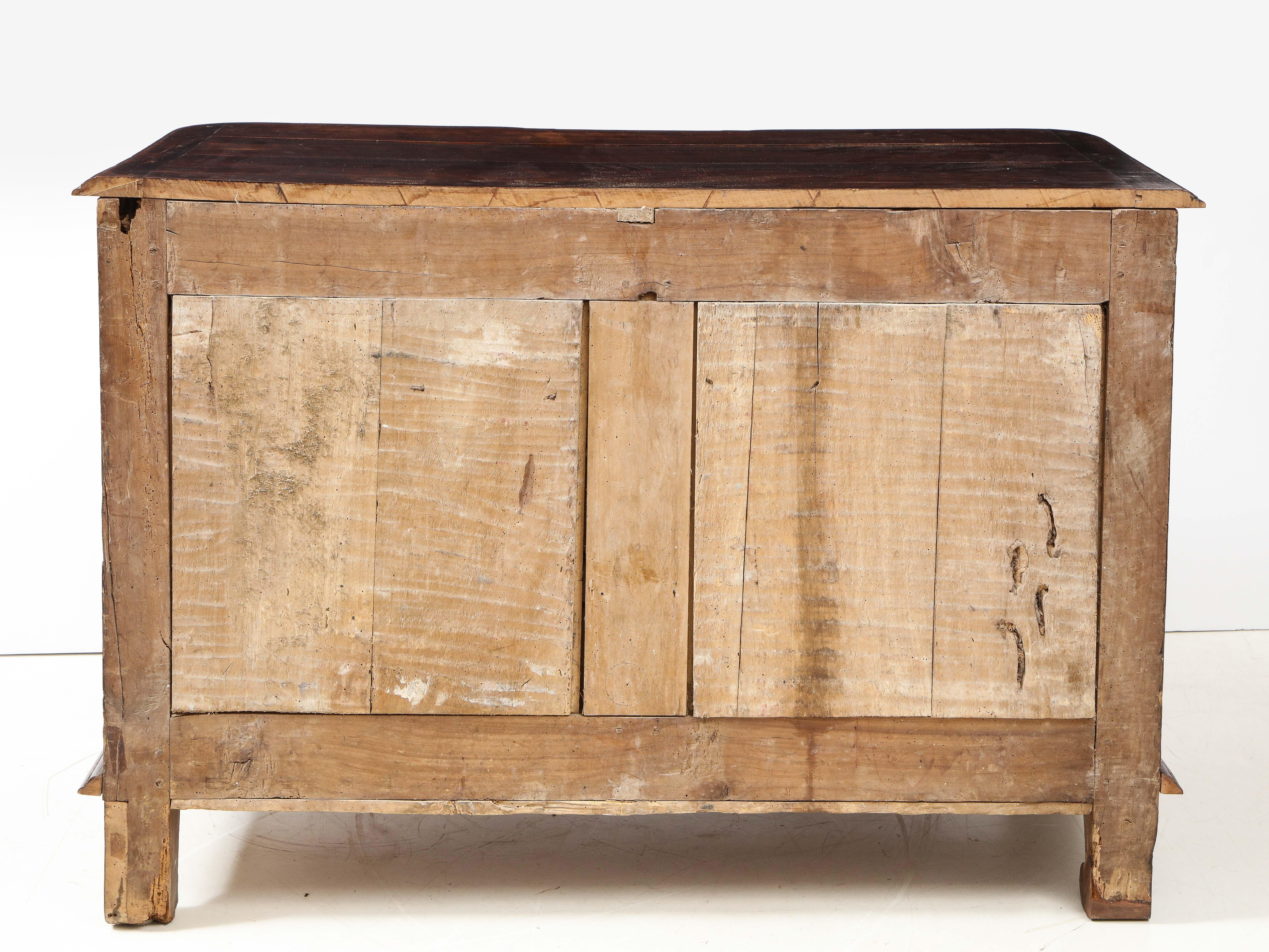 Louis XV Style Provincial Oak Commode For Sale 8