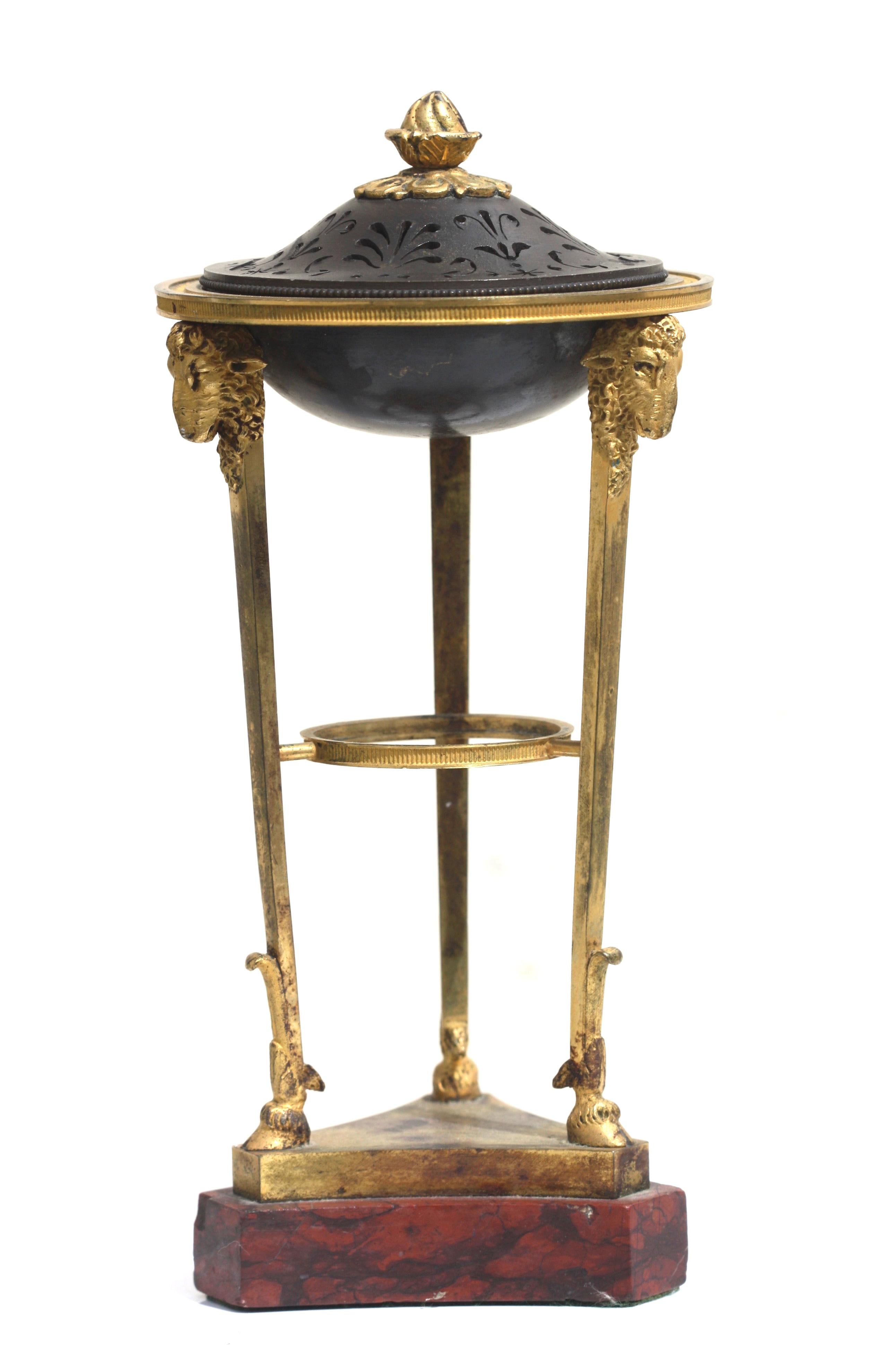 Louis XVI Ormolu and Patinated Bronze Potpourri In Good Condition For Sale In West Palm Beach, FL
