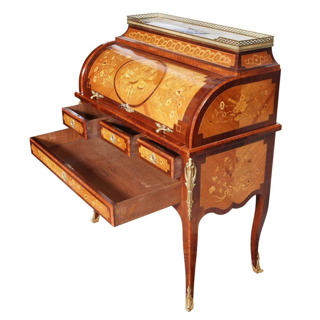 Louis XVI Style French Marquetry Roll Top Bureau De Damme In Excellent Condition For Sale In London, by appointment only