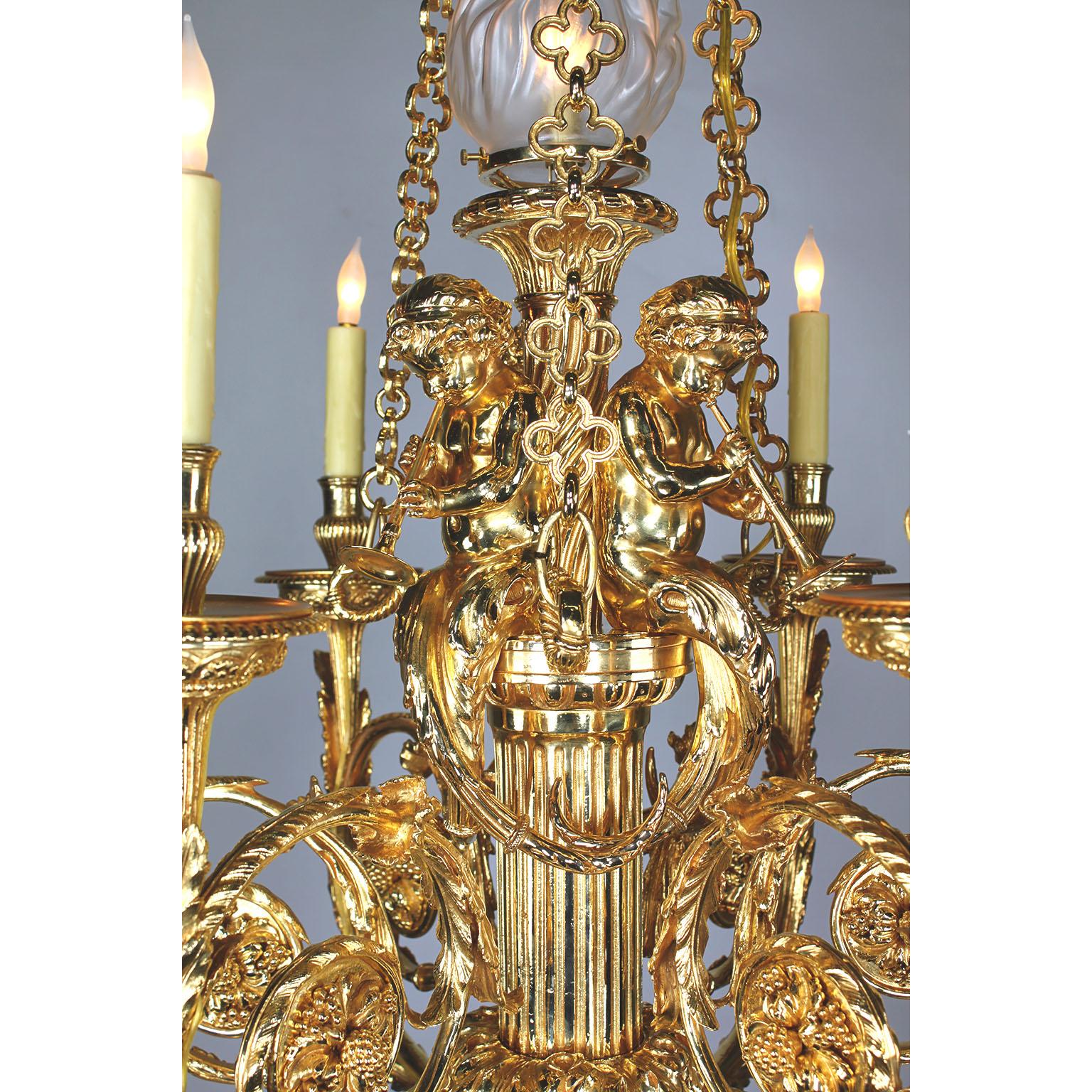 Lustre à 7 lumières de style Louis XVI en bronze doré avec enfants, d'après Gouthière Bon état - En vente à Los Angeles, CA