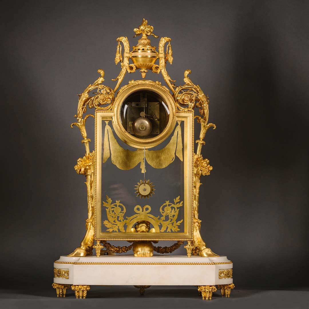 Louis XVI Style Gilt-Bronze and Glass Mantel Clock by Francois Linke For Sale 4