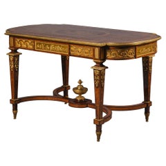 Table centrale de style Louis XVI en bronze doré et marqueterie