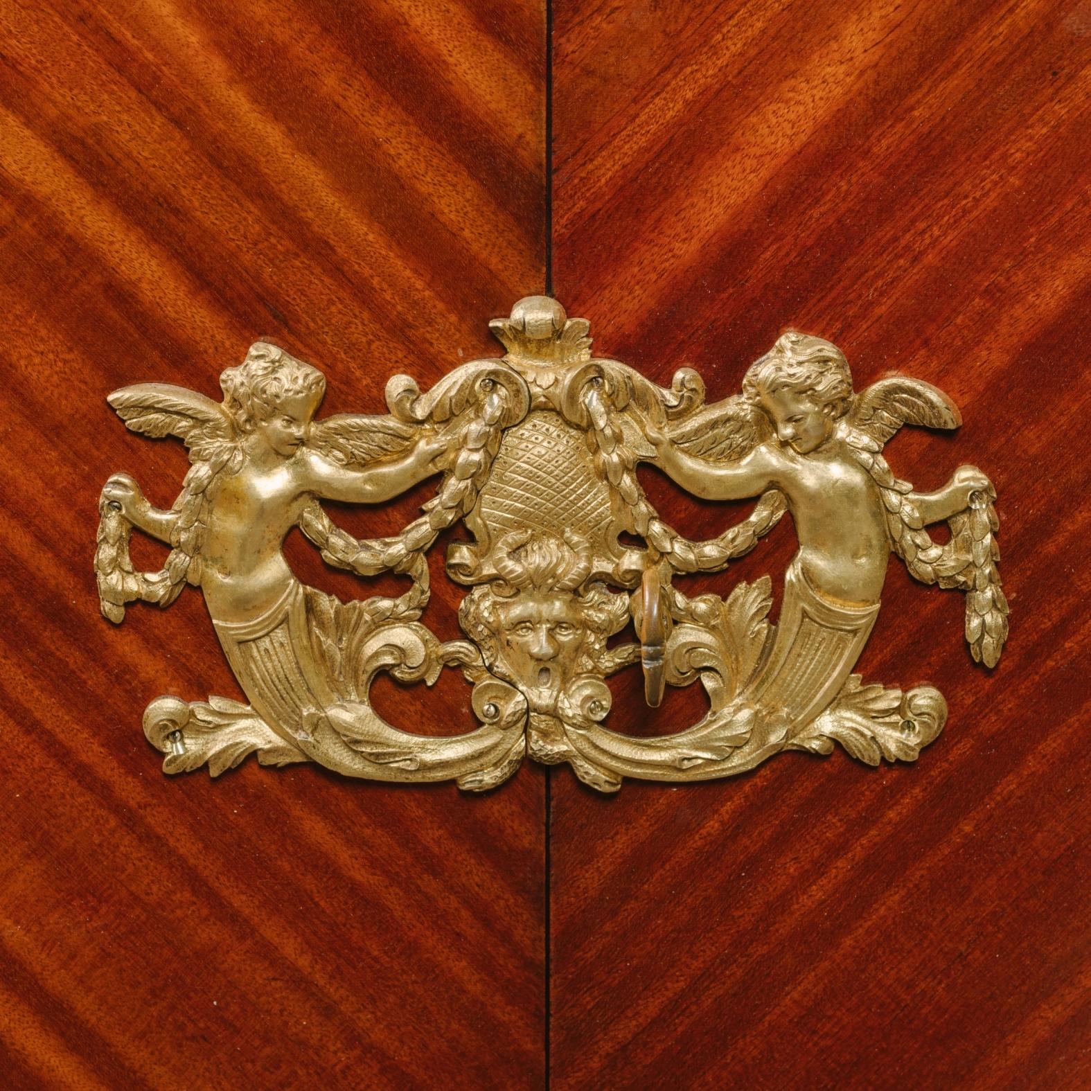 Louis XVI Stil Vergoldet-Bronze montiert Secrétaire À Abattant (Französisch) im Angebot