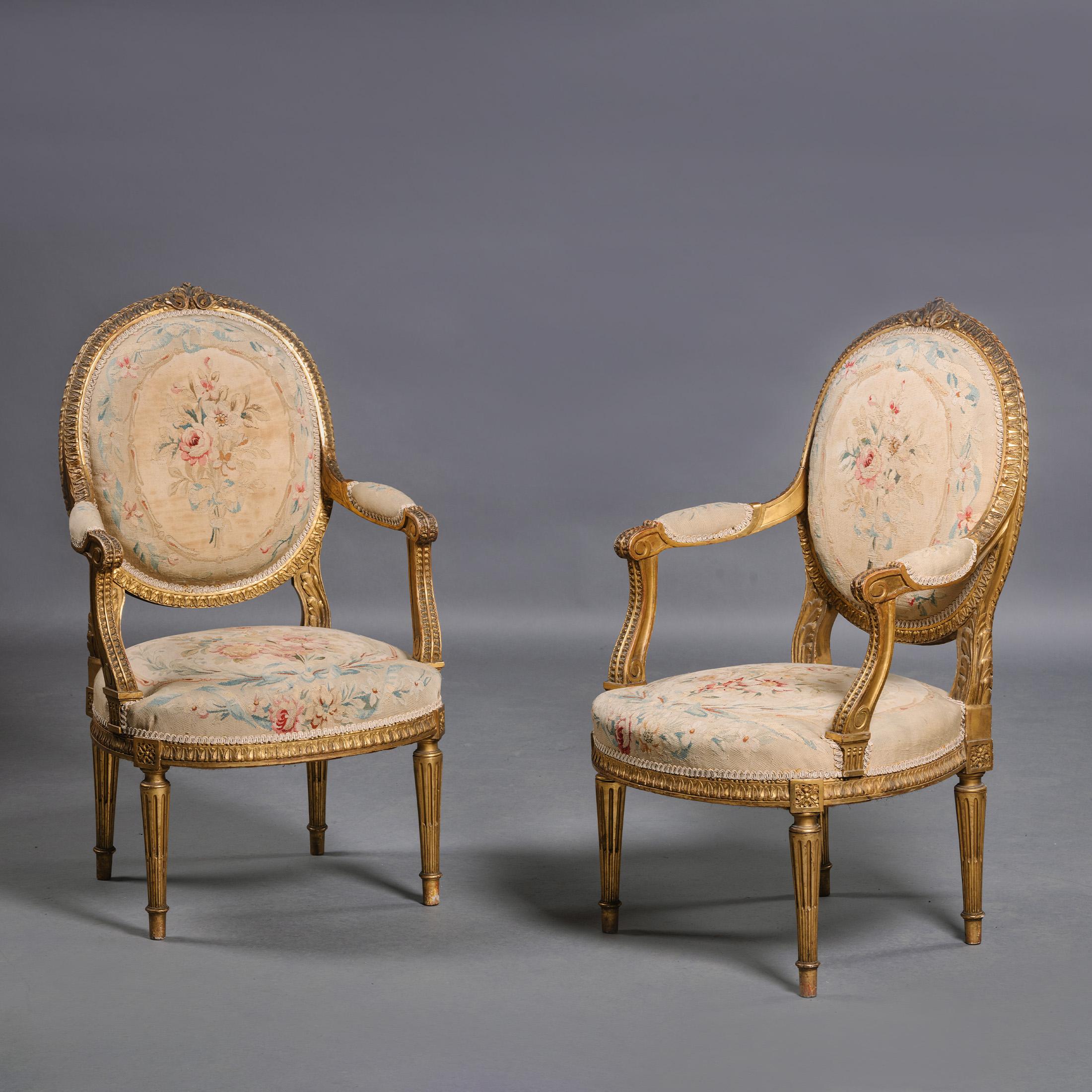A Louis XVI Style Giltwood and Aubusson Tapestry Five-Piece Salon Suite In Good Condition For Sale In Brighton, West Sussex