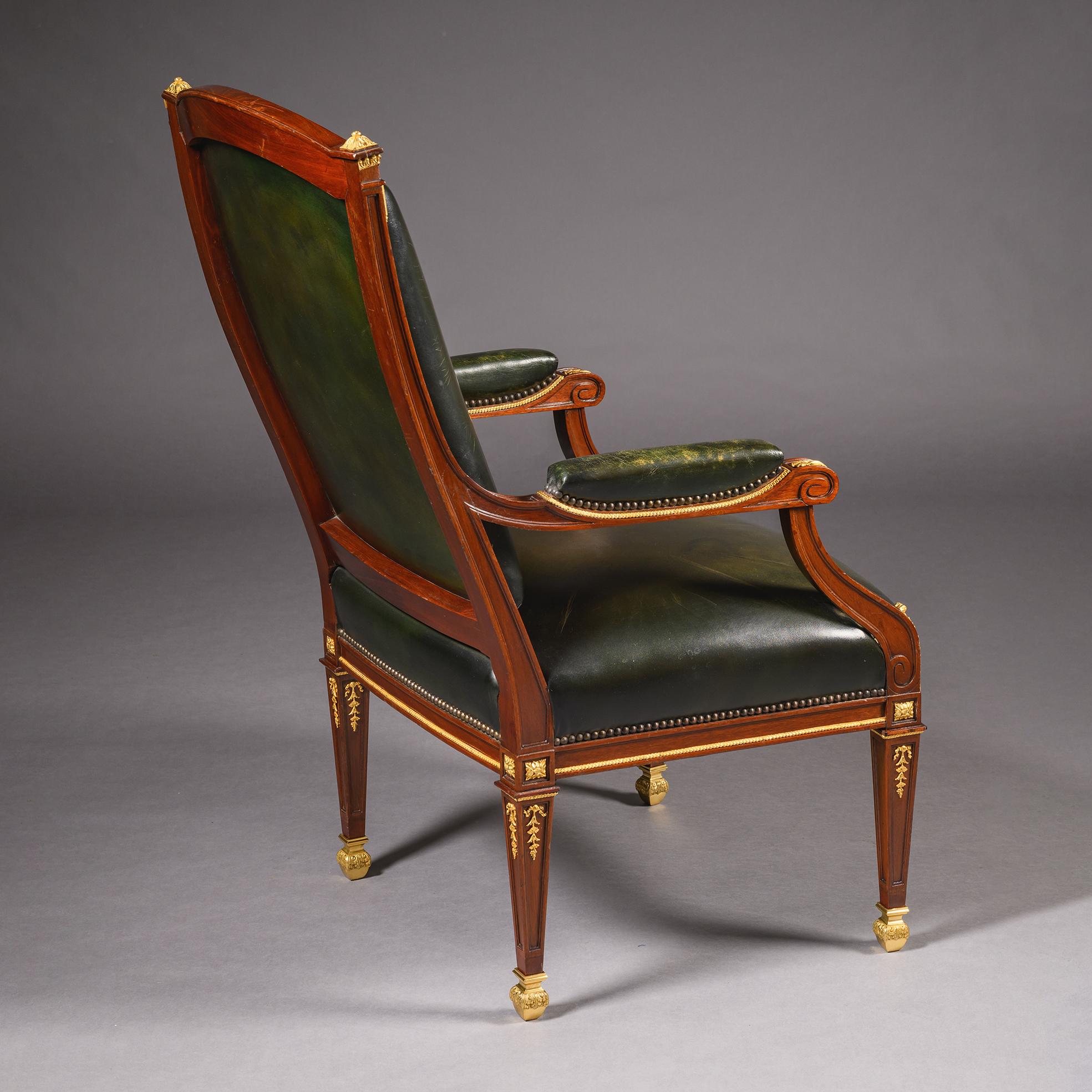 Leder-Schreibtischstuhl im Stil Louis XVI (Französisch) im Angebot