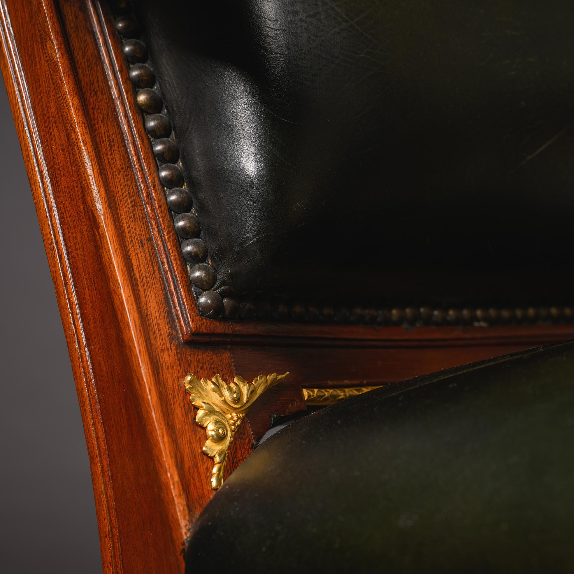 Leder-Schreibtischstuhl im Stil Louis XVI im Angebot 2