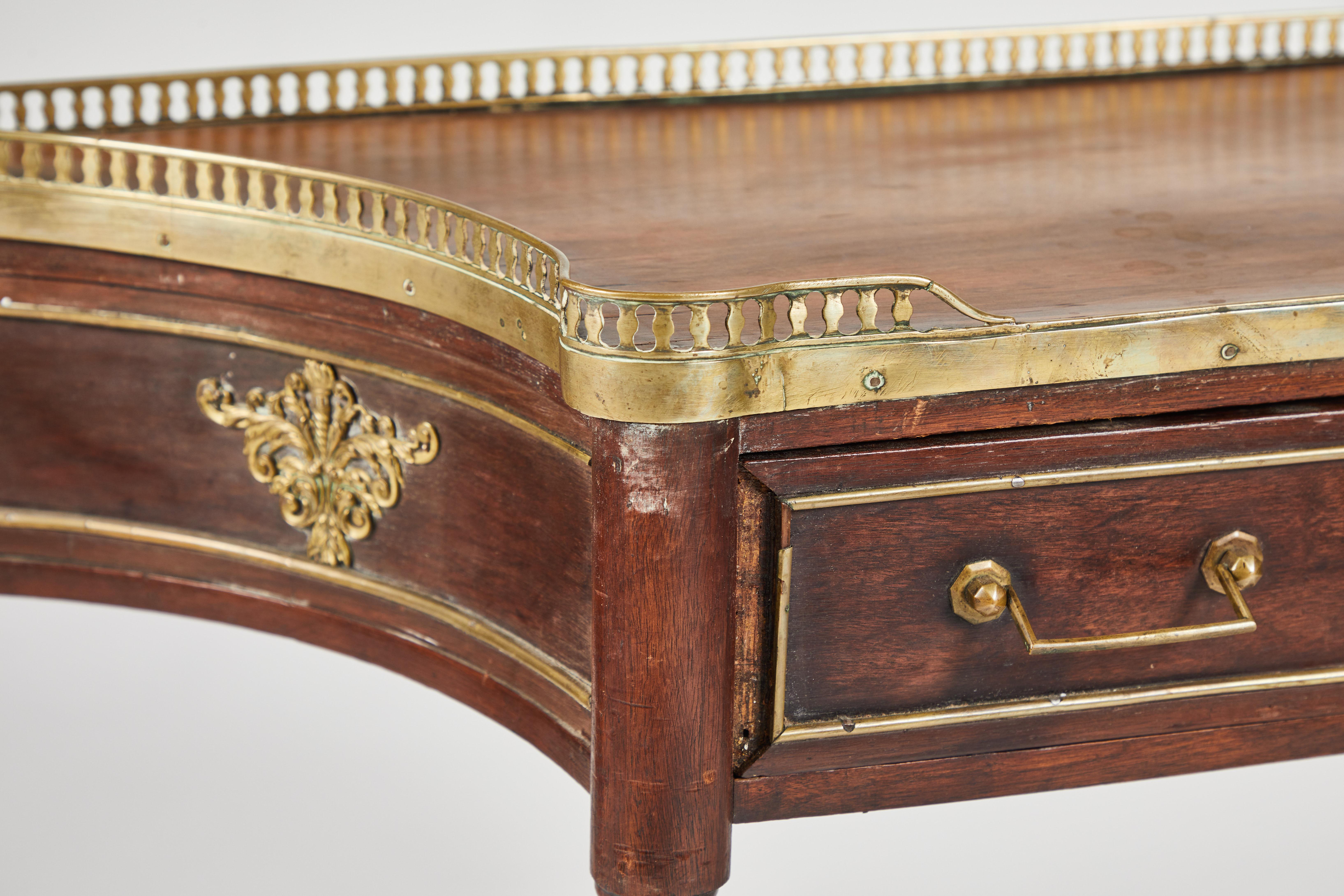 Louis XVI Style Mahogany and Mahogany-Veneer Console In Good Condition In Los Angeles, CA