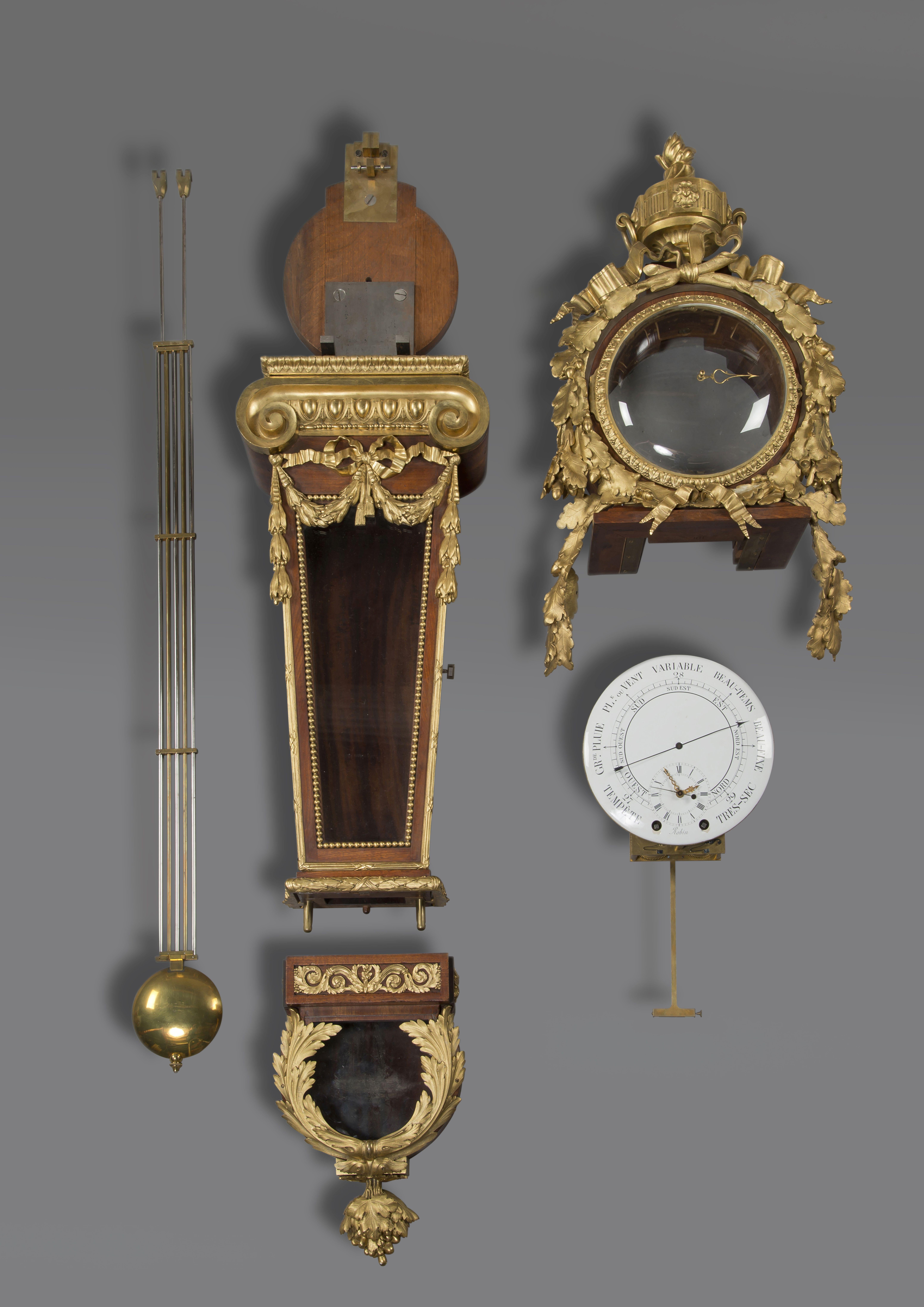 Pendule de cheminée et baromètre en acajou de style Louis XVI, d'après Carlin, datant d'environ 1870 en vente 4