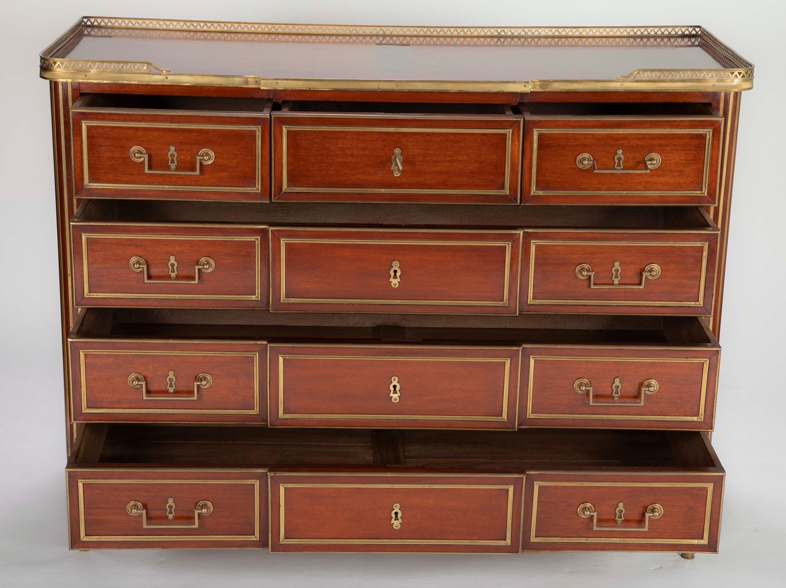 Louis XVI Style Mahogany Chest of Drawers In Good Condition For Sale In Stamford, CT