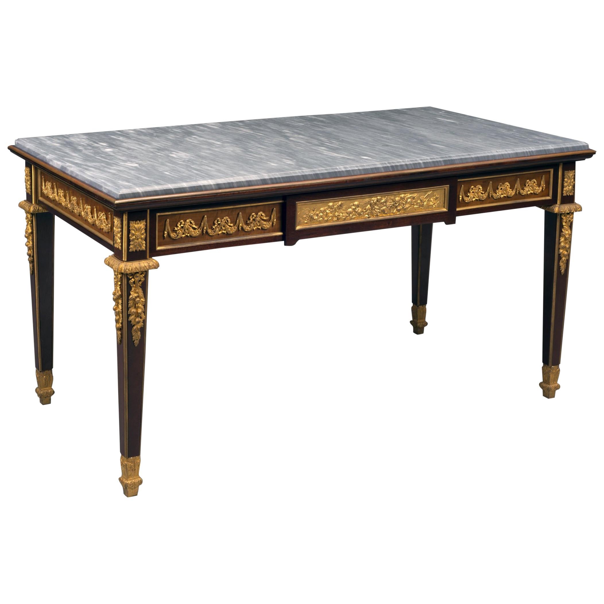 Niedriger Mahagoni-Tisch im Louis-XVI-Stil mit grauer Marmorplatte, um 1890