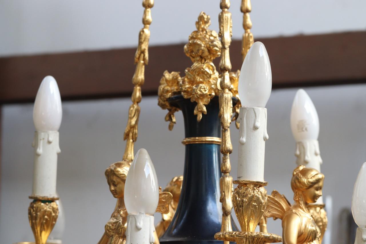 Lustre à 6 lumières de style Louis XVI en bronze doré et patiné «aux Termes » en vente 8
