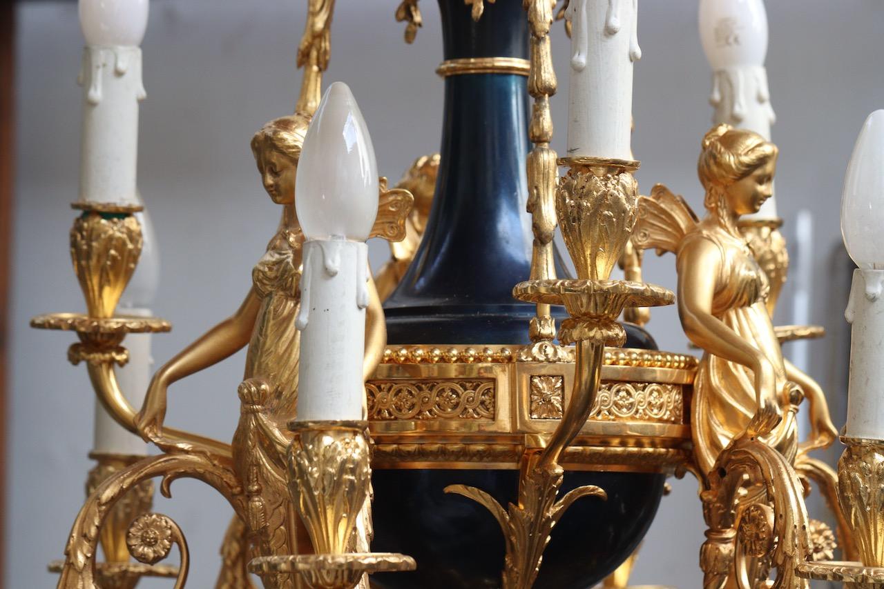 Métal Lustre à 6 lumières de style Louis XVI en bronze doré et patiné «aux Termes » en vente