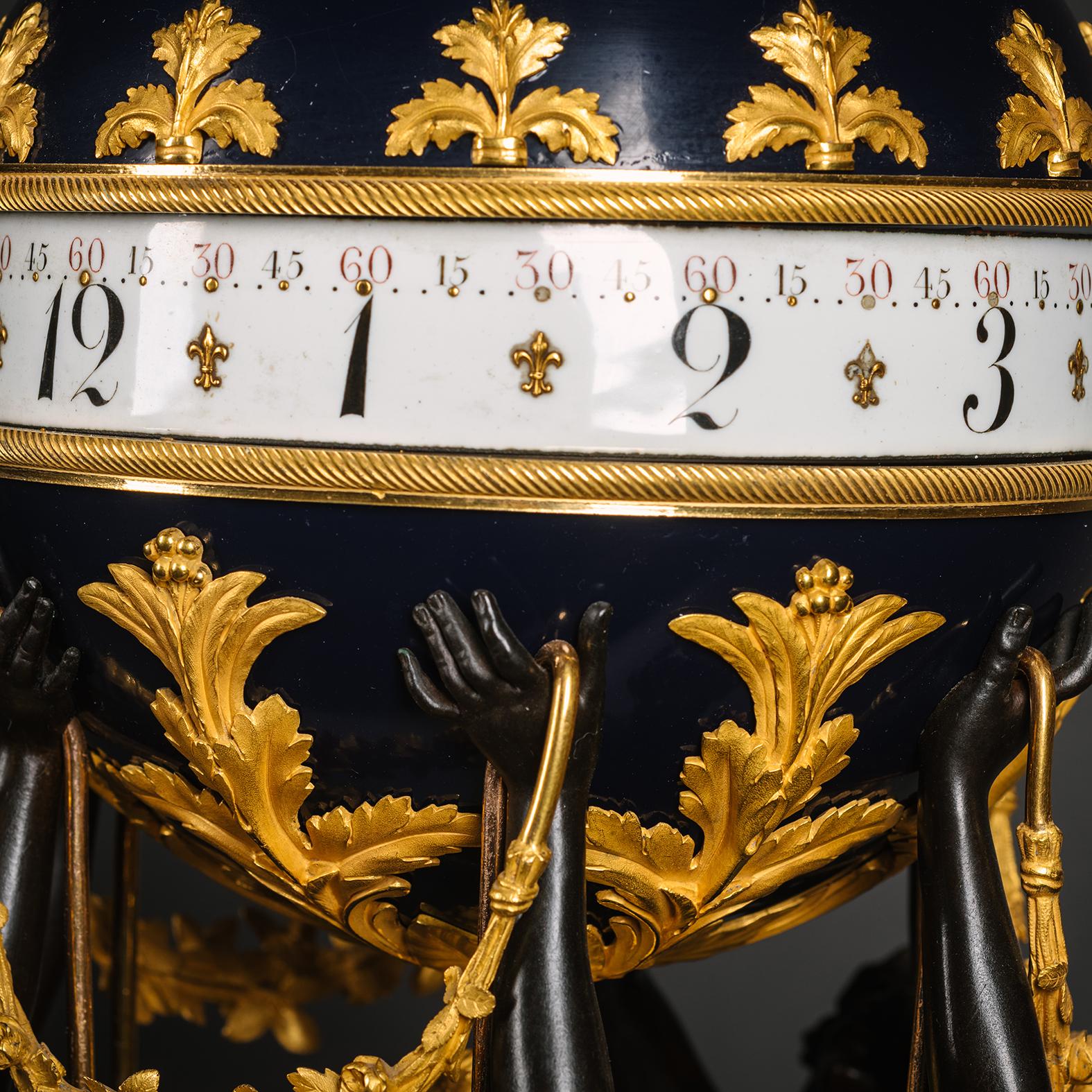 Drei Graces kugelförmige Uhr im Louis-XVI.-Stil von Beurdeley (Louis XVI.) im Angebot