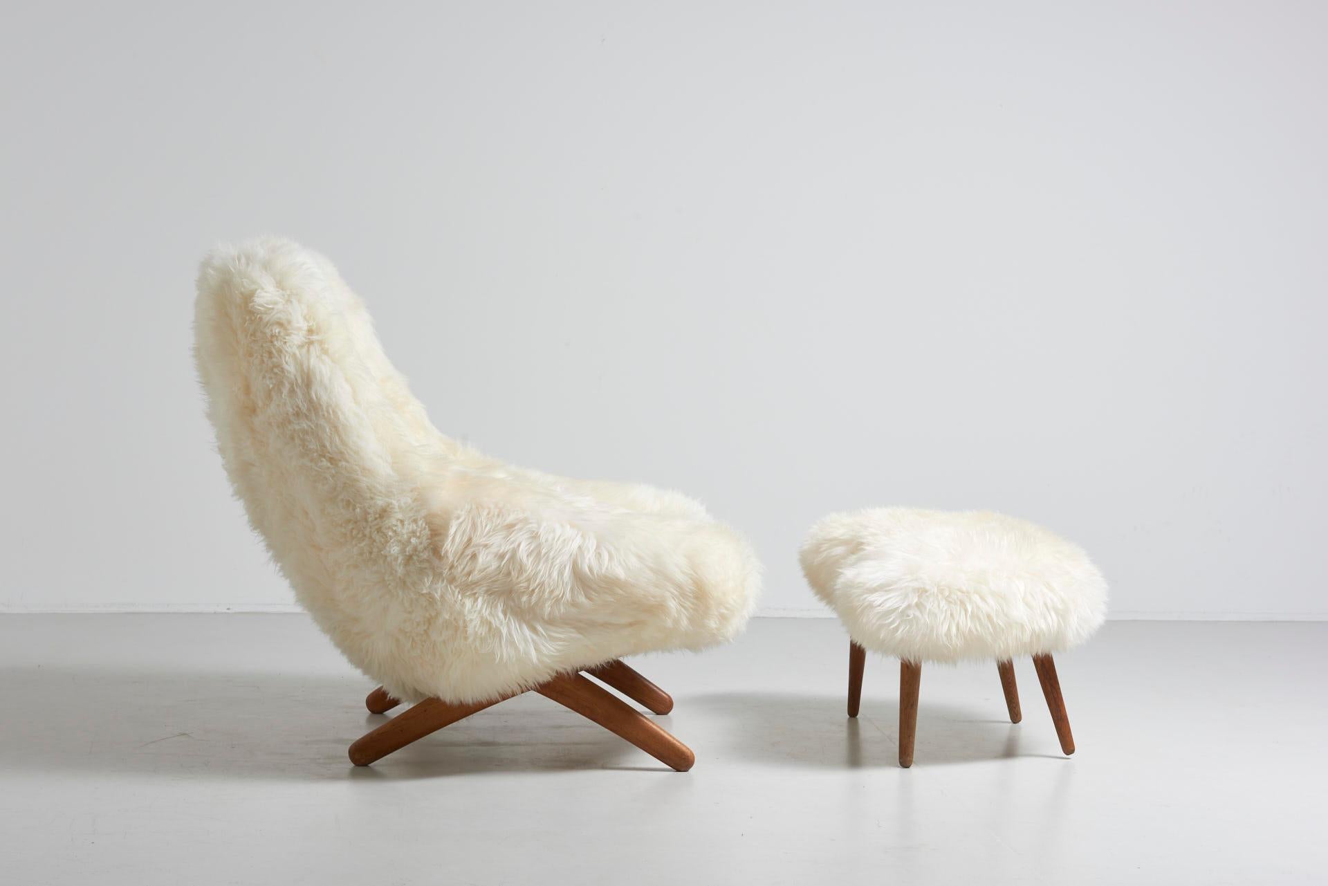 Scandinavian Modern Lounge Chair with Ottoman Designed by Illum Wikkelsø in 1959, Model ML 91